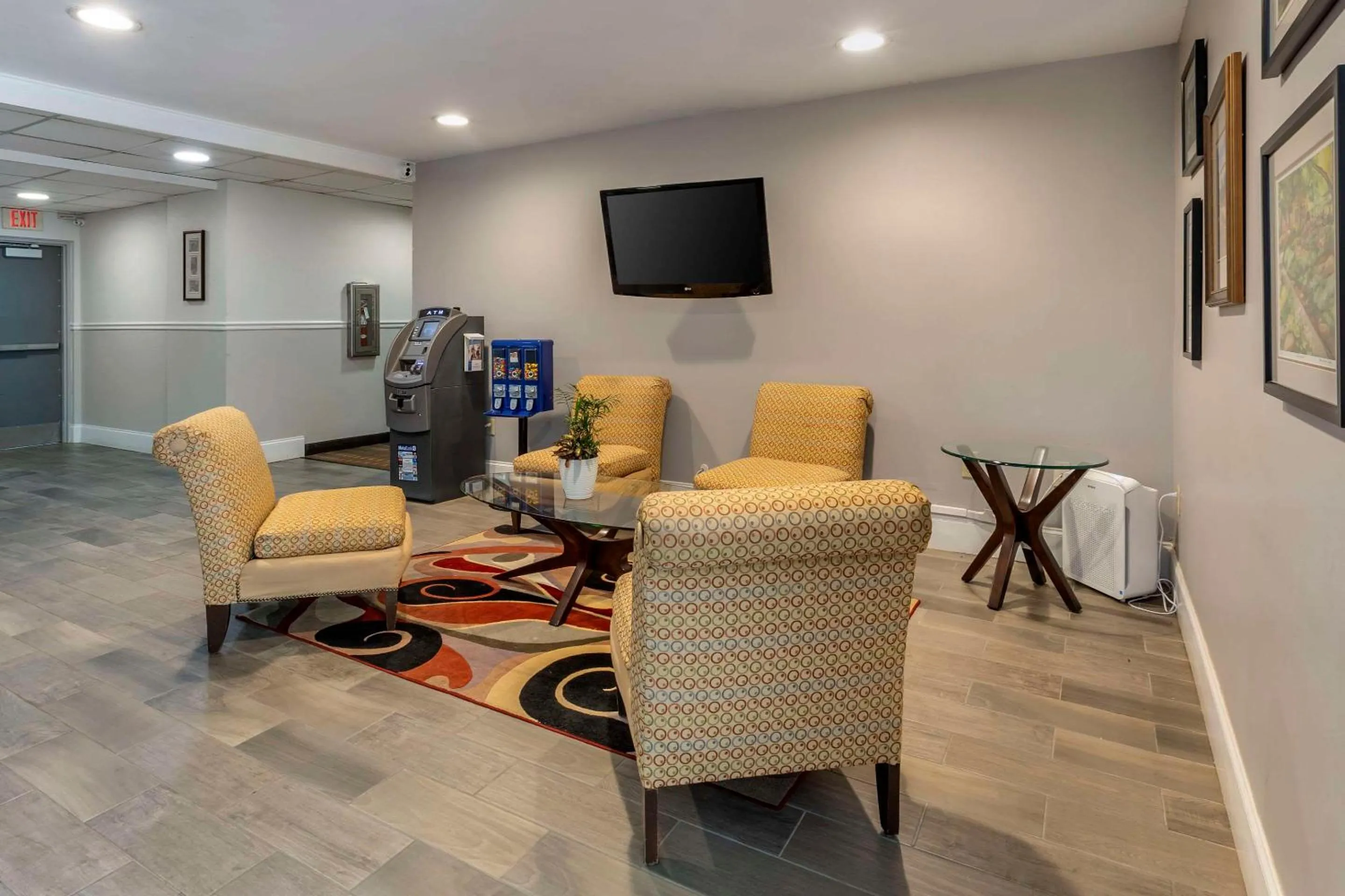 Lobby or reception in Econo Lodge Inn & Suites