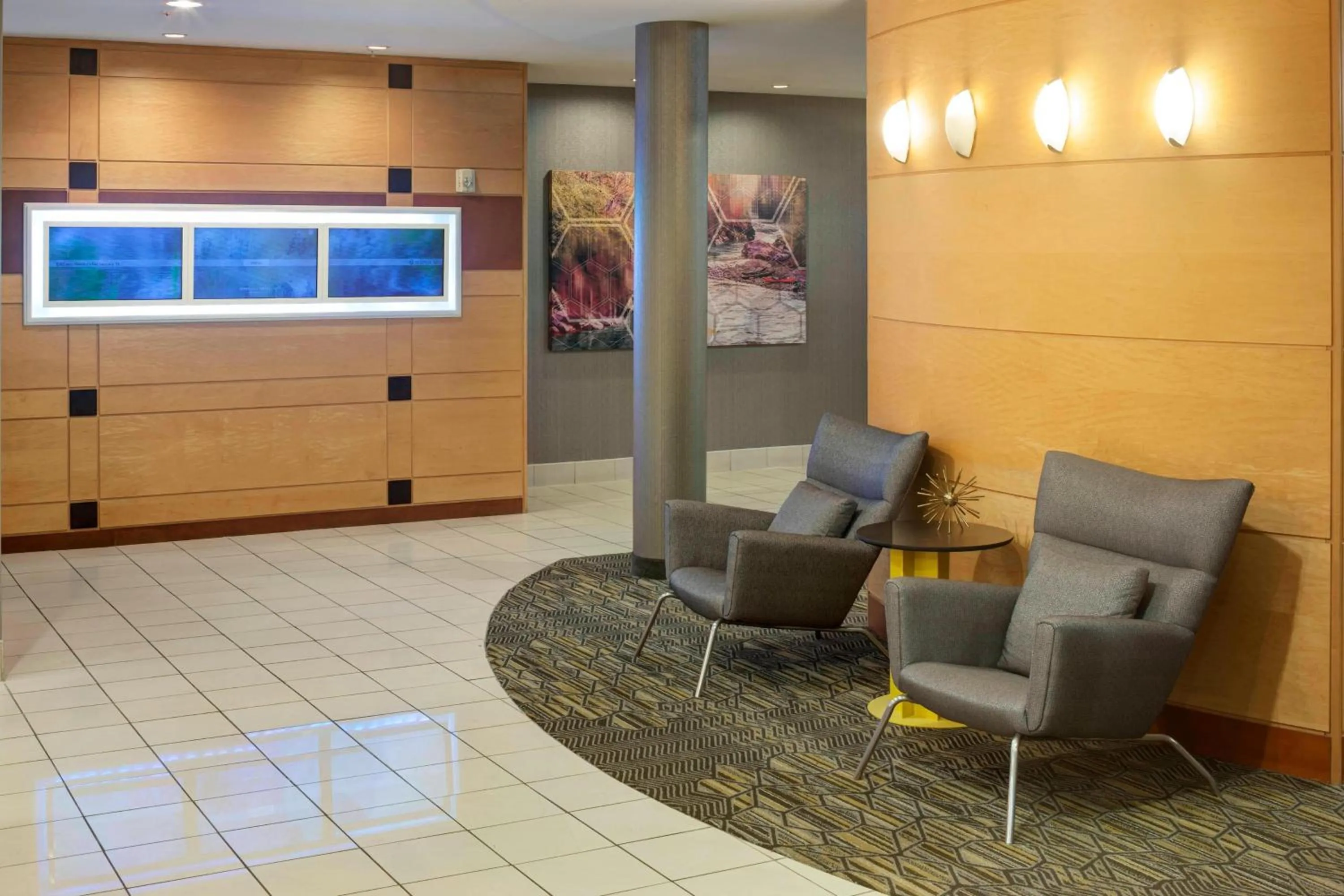 Lobby or reception in SpringHill Suites Columbus