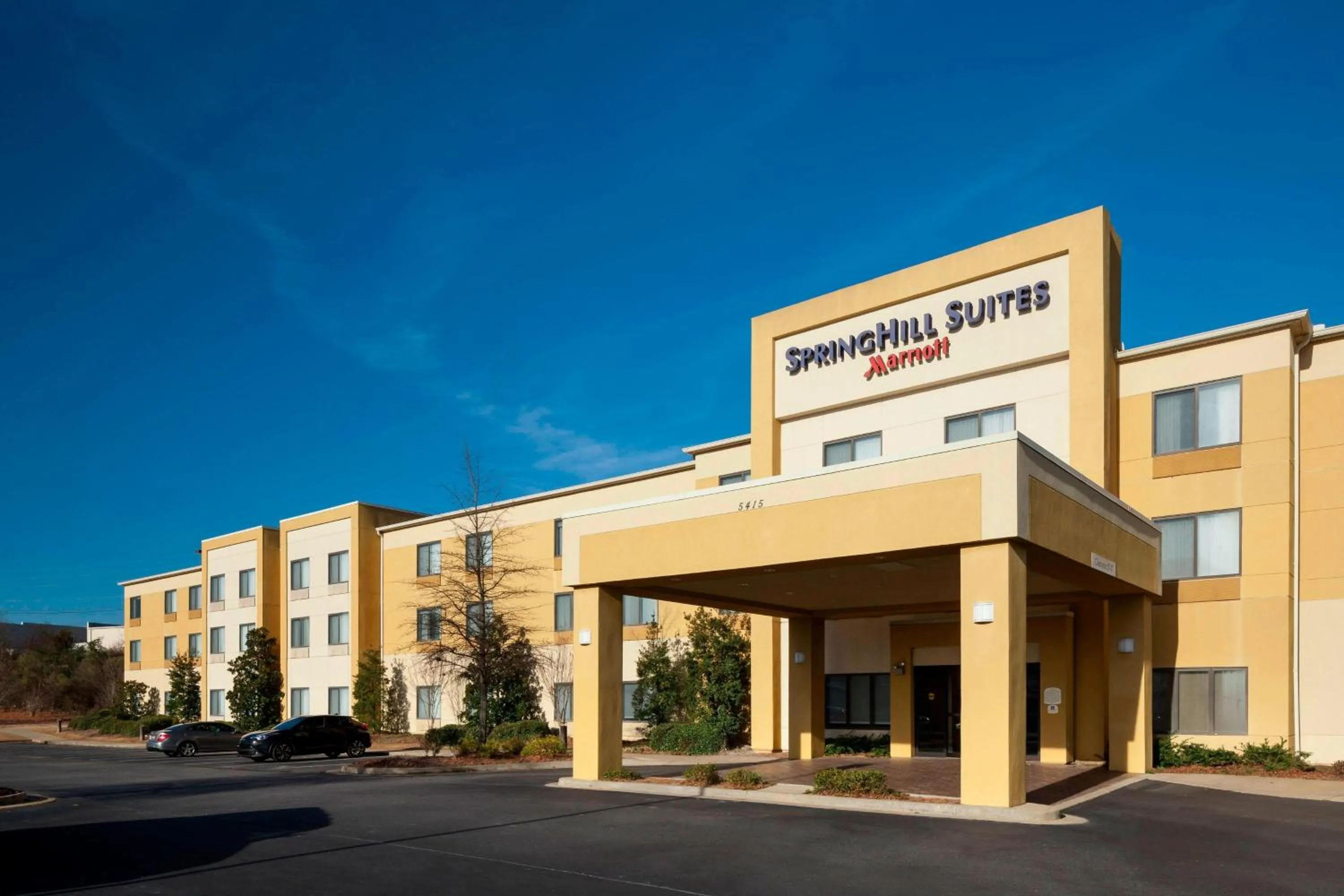 Property building in SpringHill Suites Columbus