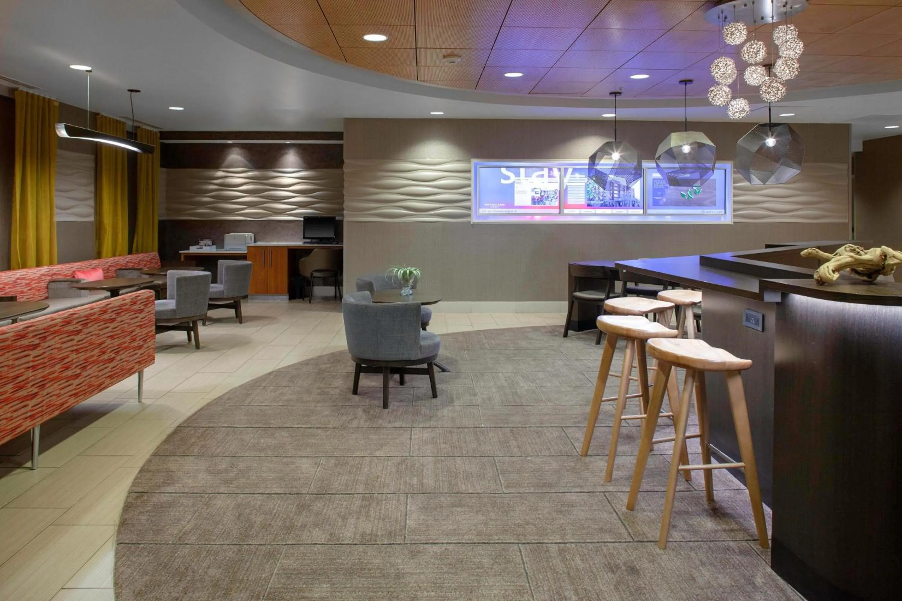 Lobby or reception in SpringHill Suites Cincinnati North Forest Park
