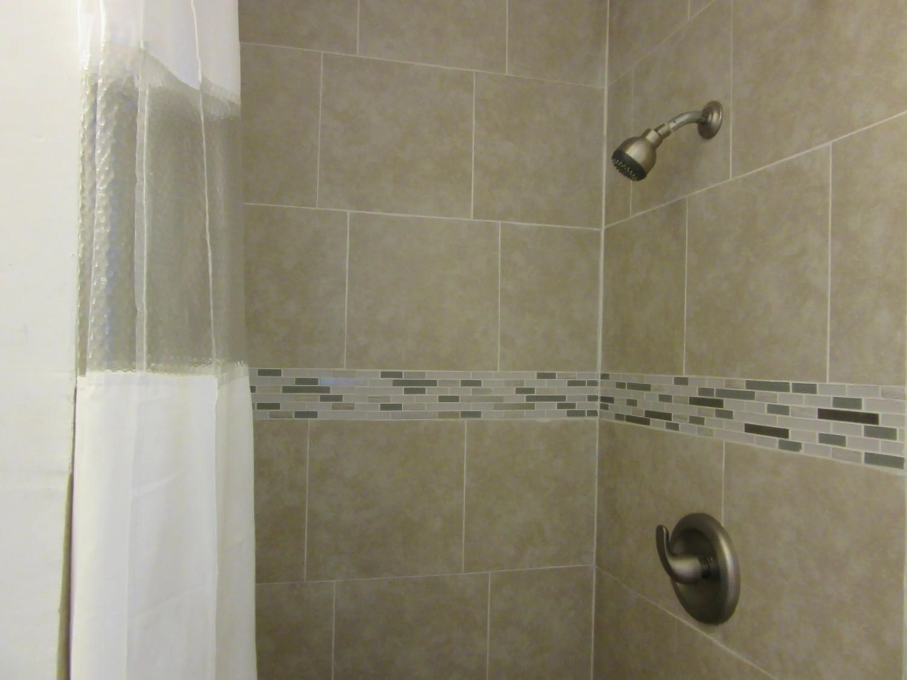 Shower in Miami Sun Hotel - Downtown/Port of Miami