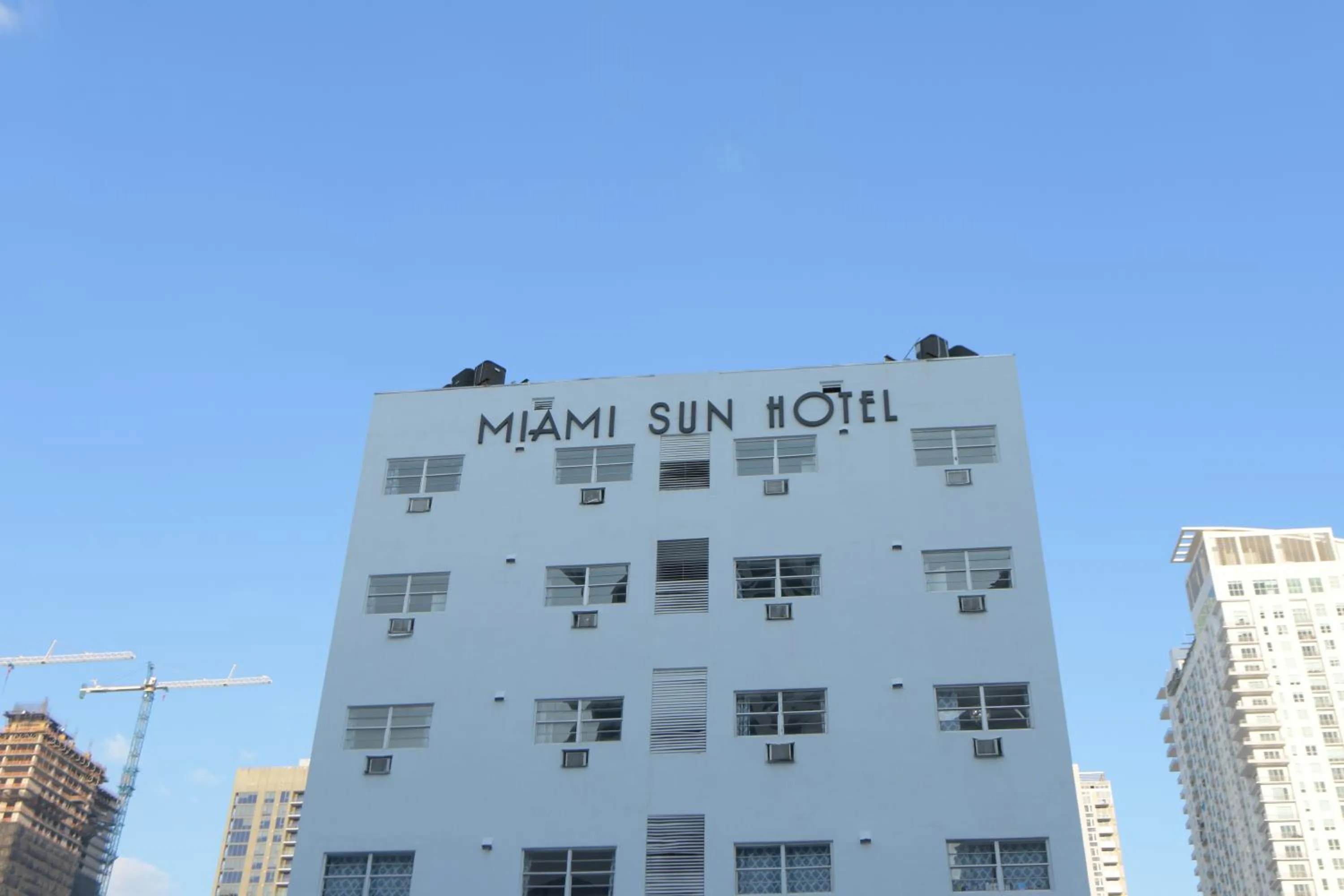 Property building in Miami Sun Hotel - Downtown/Port of Miami