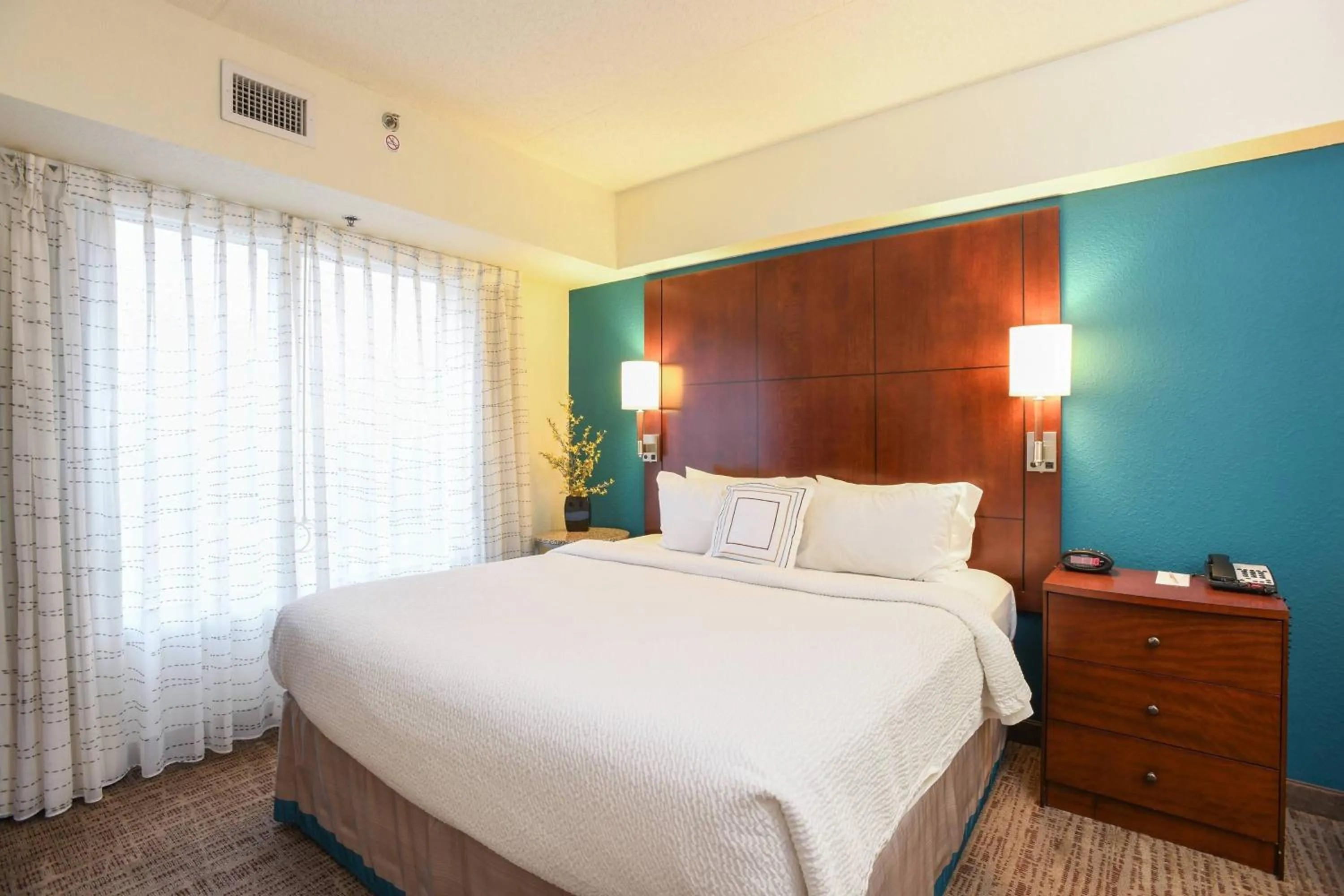 Bedroom, Bed in Residence Inn Cincinnati North West Chester