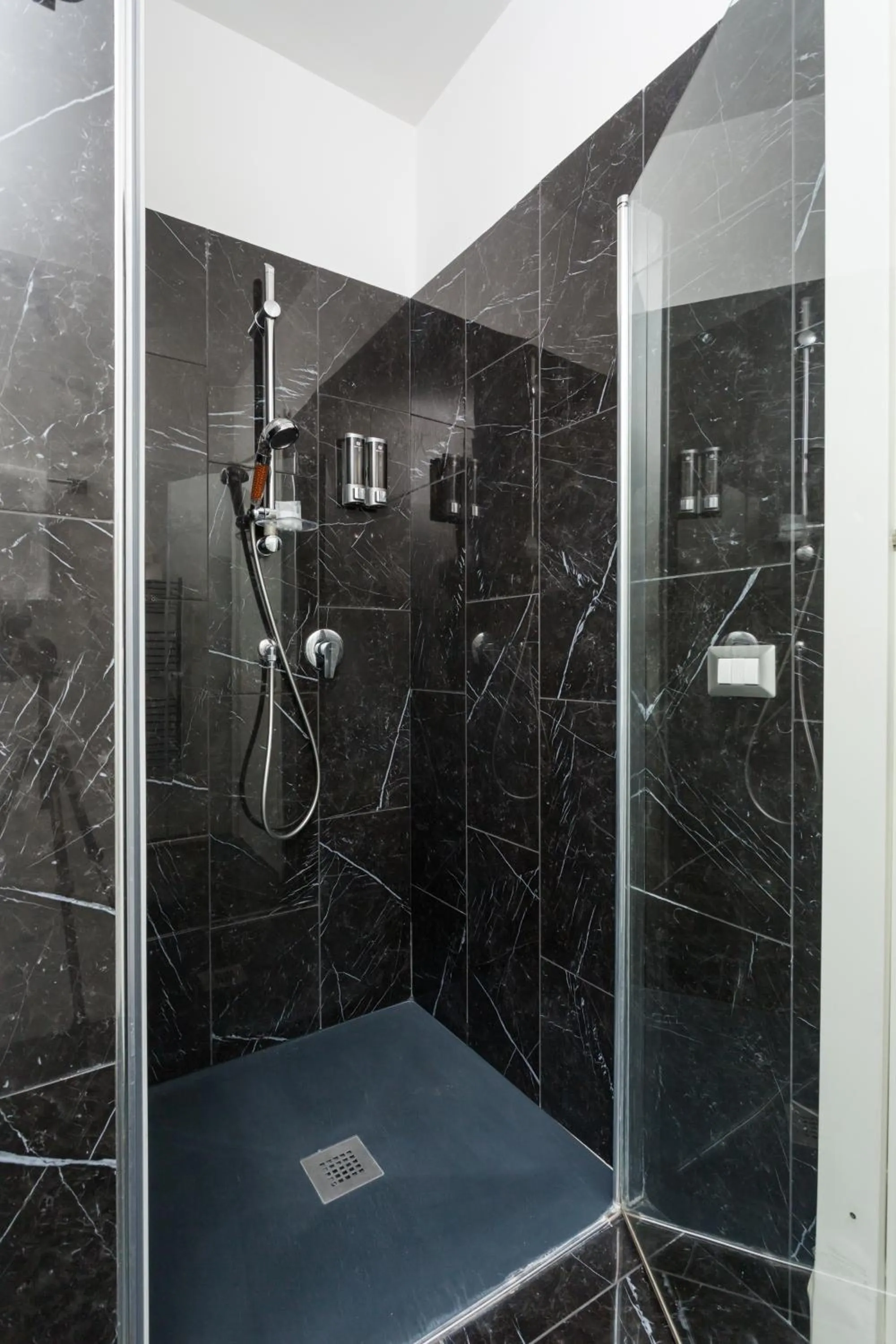 Chiaia 205 By Dimorra