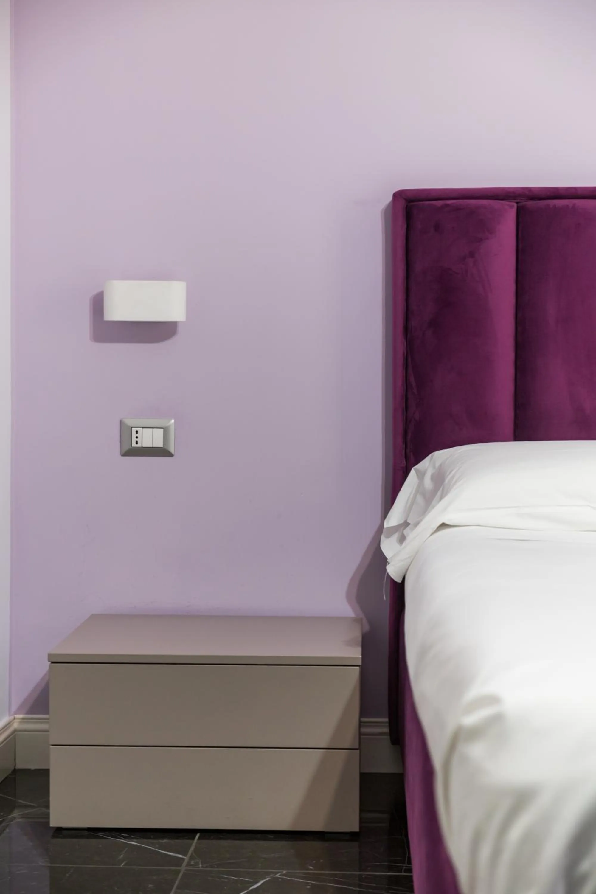 Bed in Chiaia 205 By Dimorra