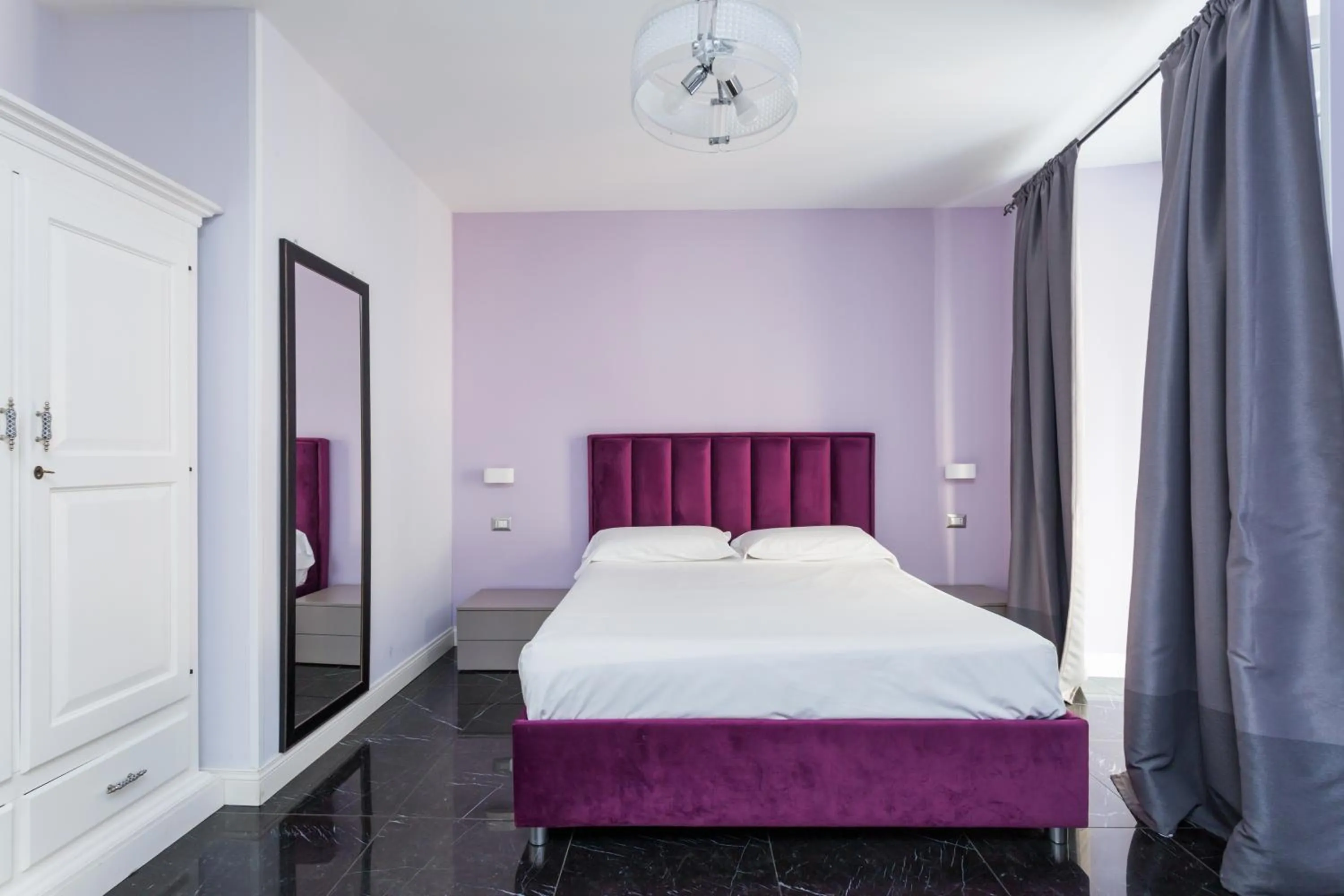 Bed in Chiaia 205 By Dimorra