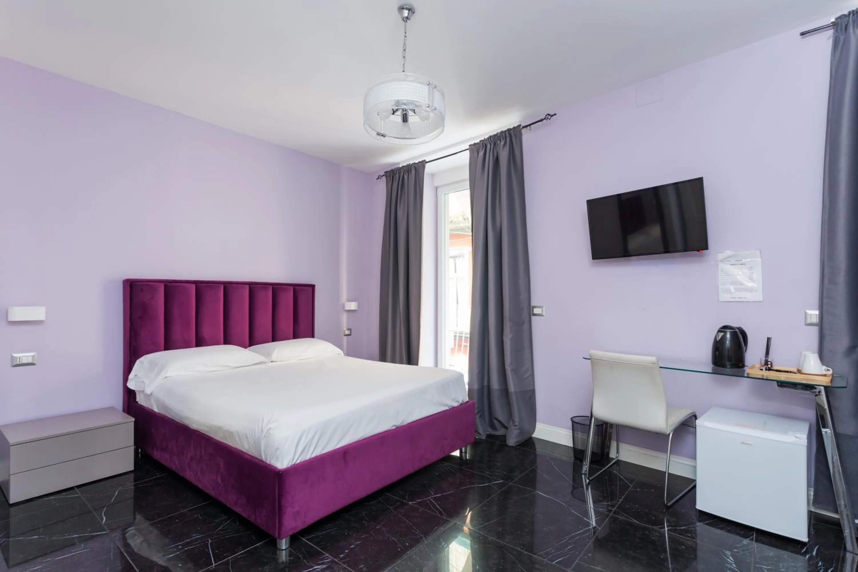 Bed in Chiaia 205 By Dimorra