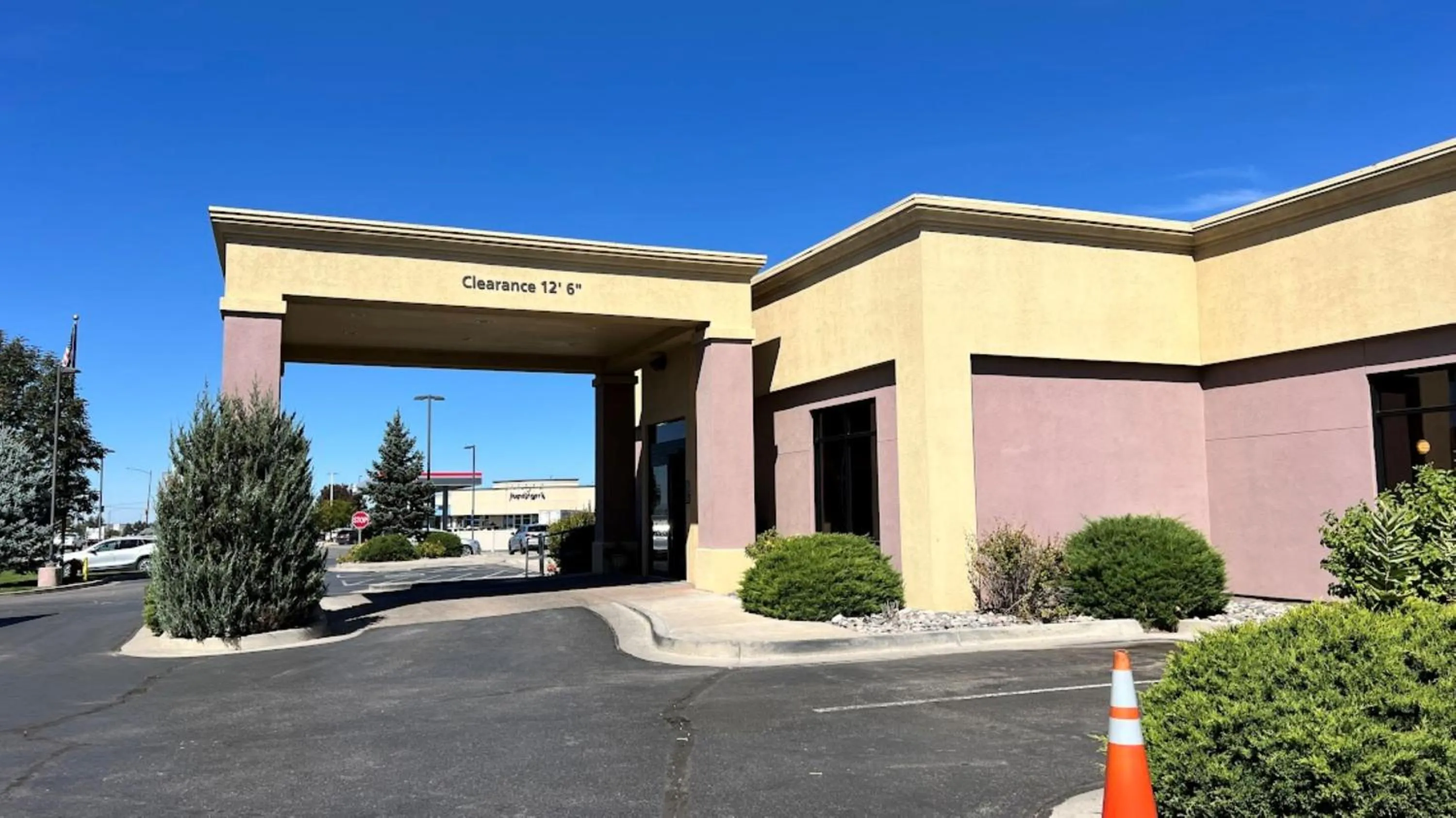Property building in Hampton Inn by Hilton Montrose