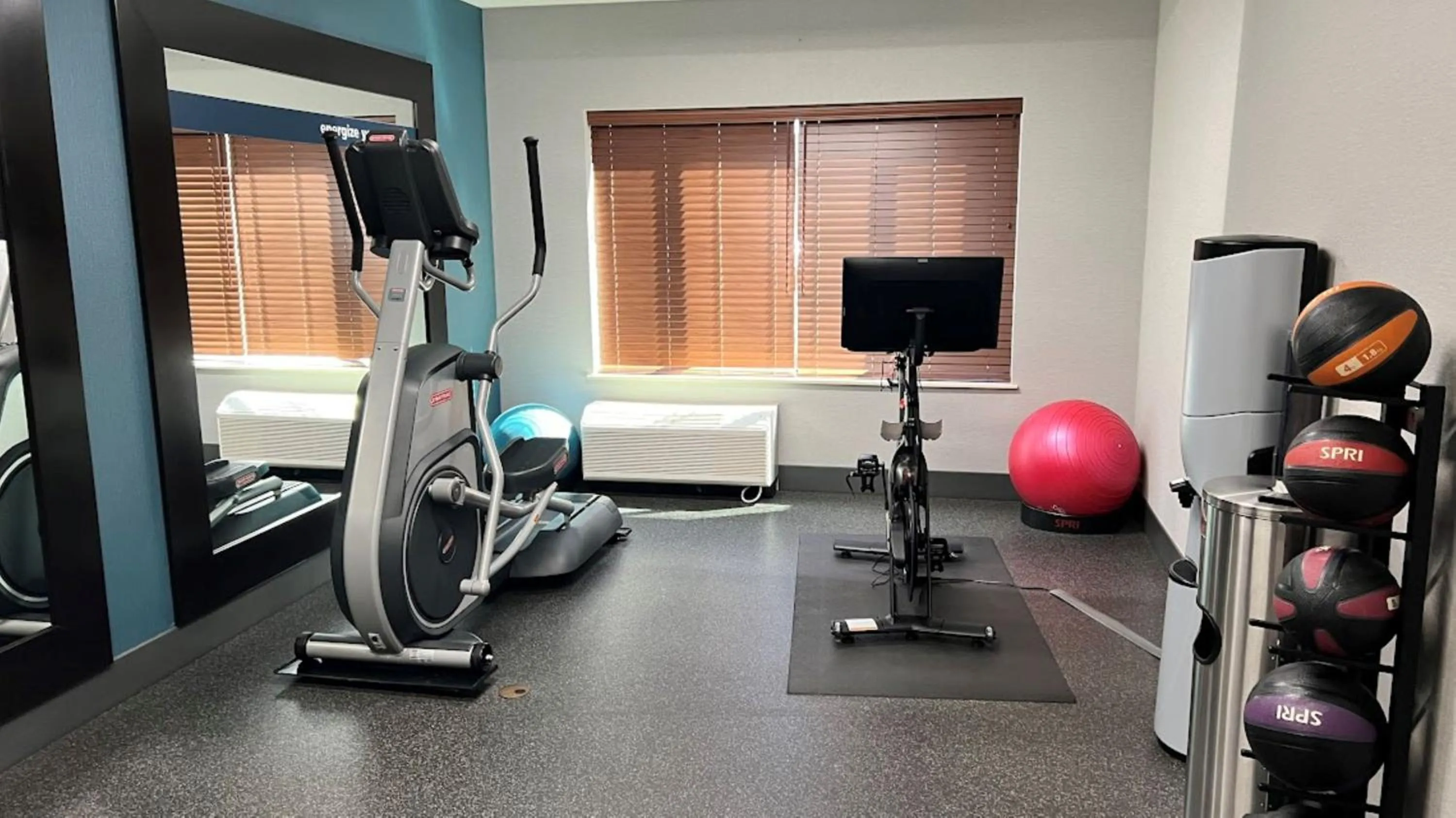 Fitness centre/facilities in Hampton Inn by Hilton Montrose