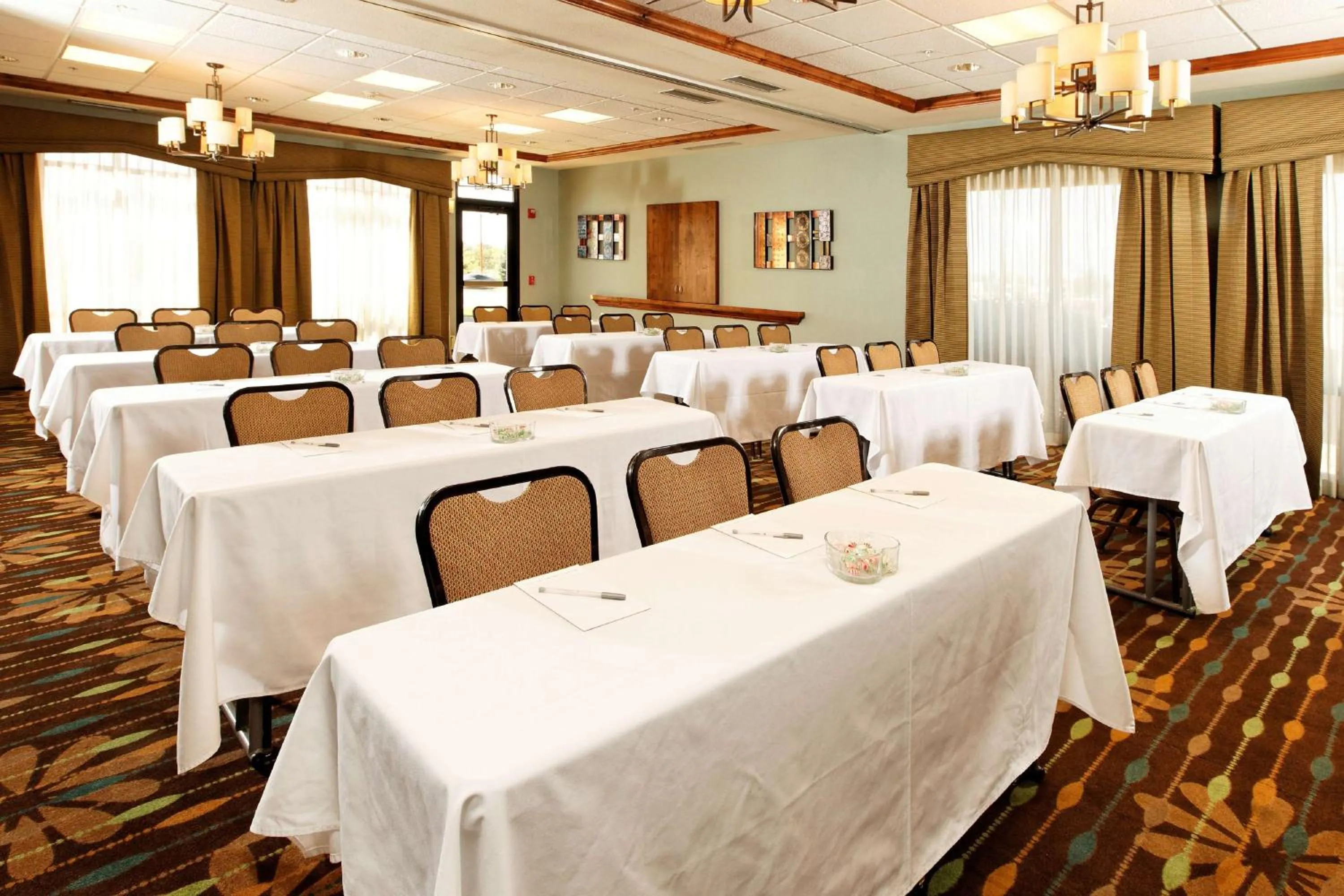 Meeting/conference room in Hampton Inn by Hilton Montrose