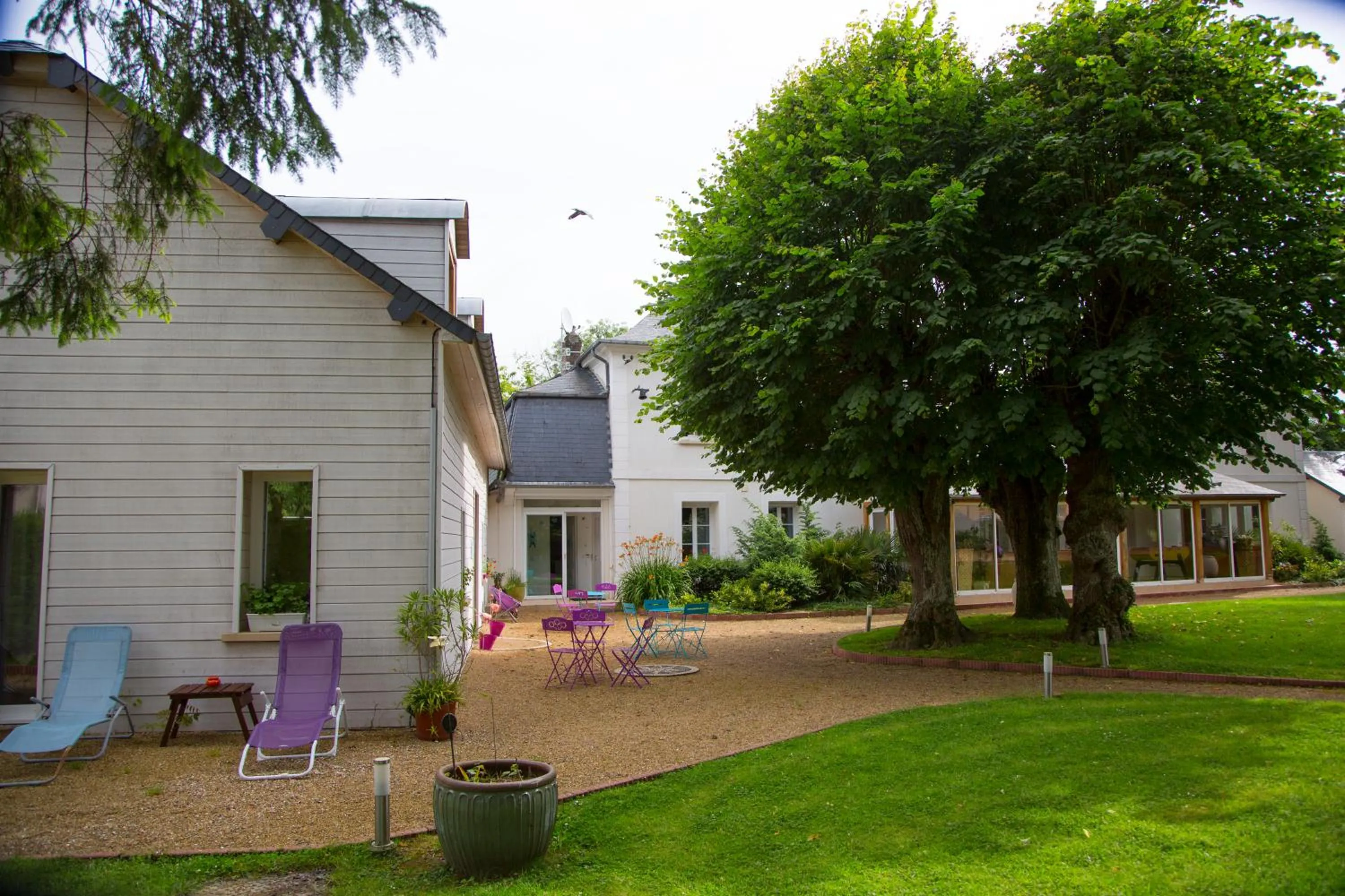 Property building in Le petit manoir