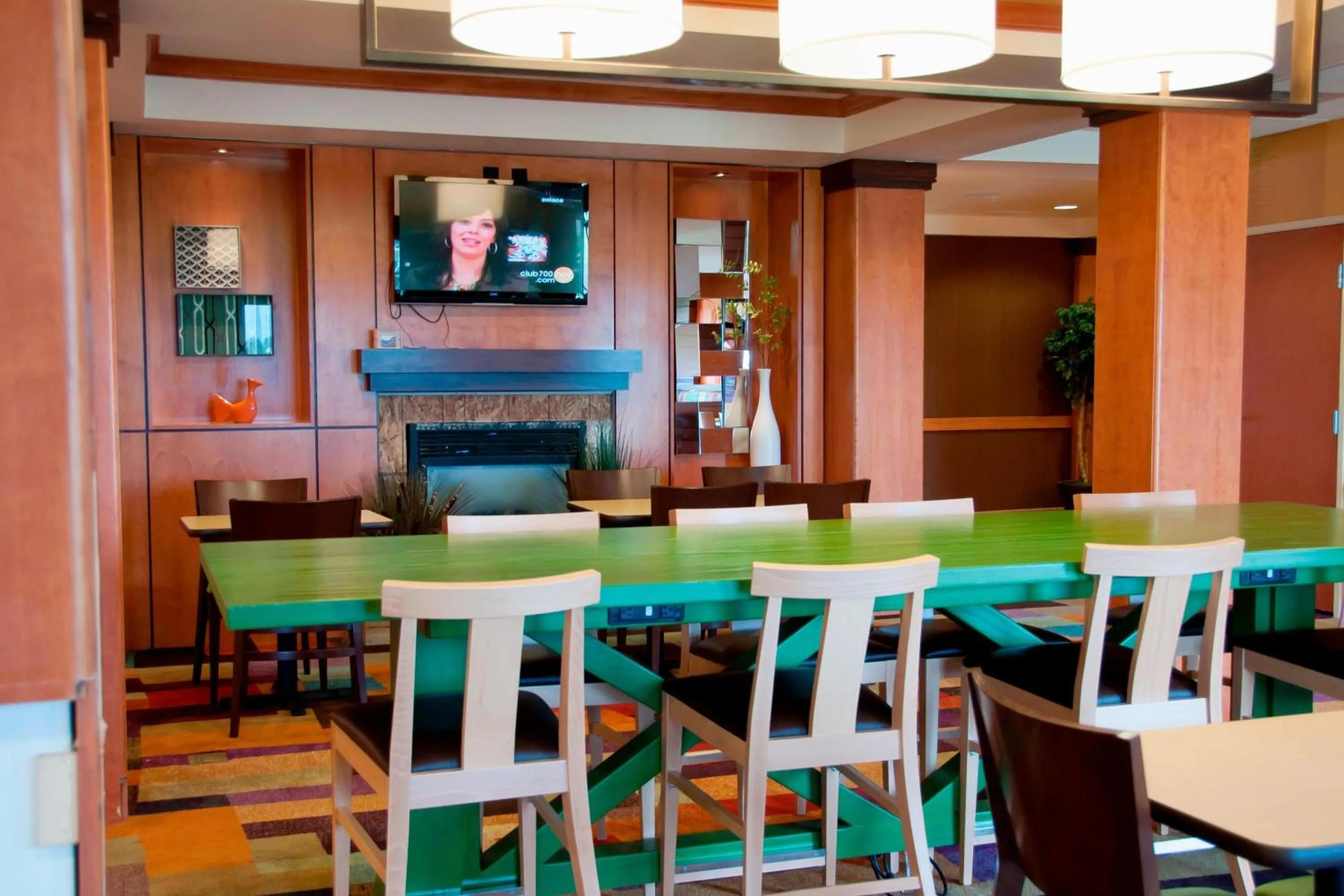 Restaurant/places to eat in Fairfield Inn & Suites Ames