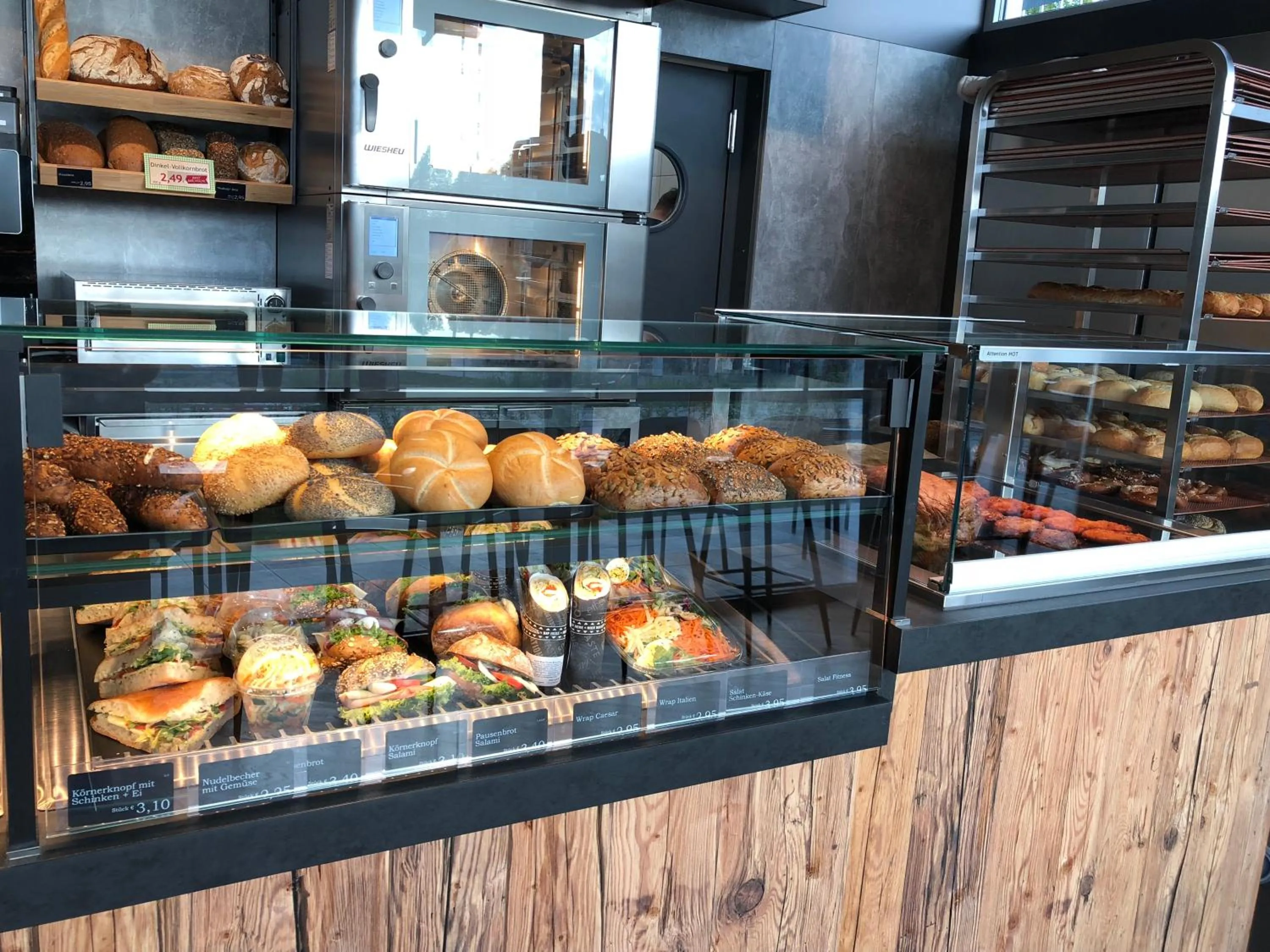 Breakfast in motel isar | 24h/7 checkin