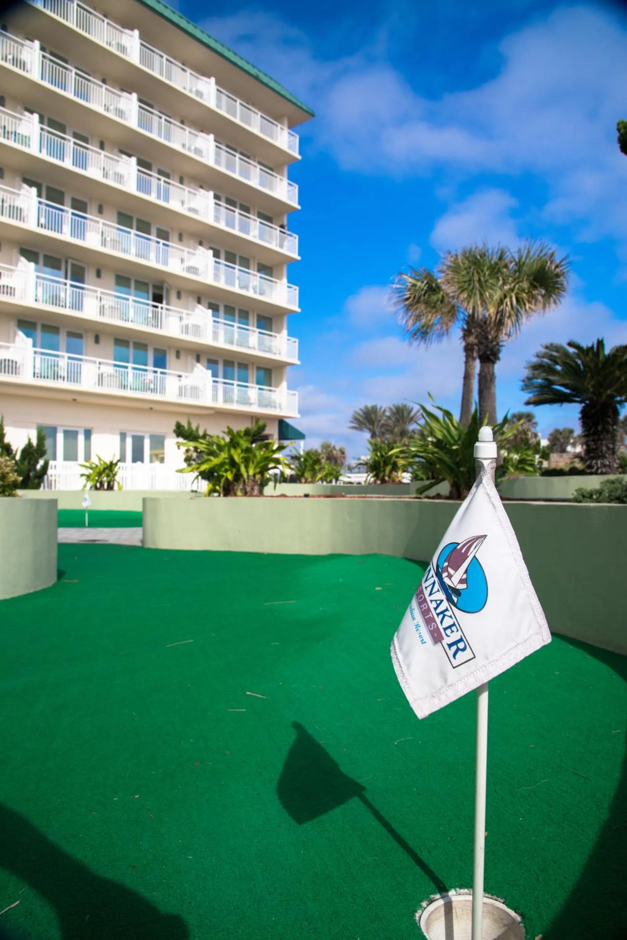 Minigolf in Royal Floridian Resort by Spinnaker