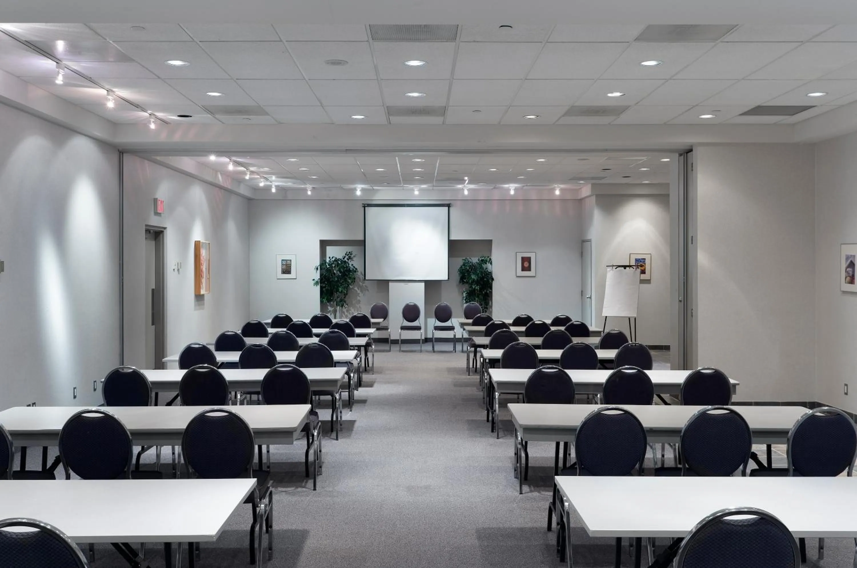 Banquet/Function facilities in Residence & Conference Centre - Toronto