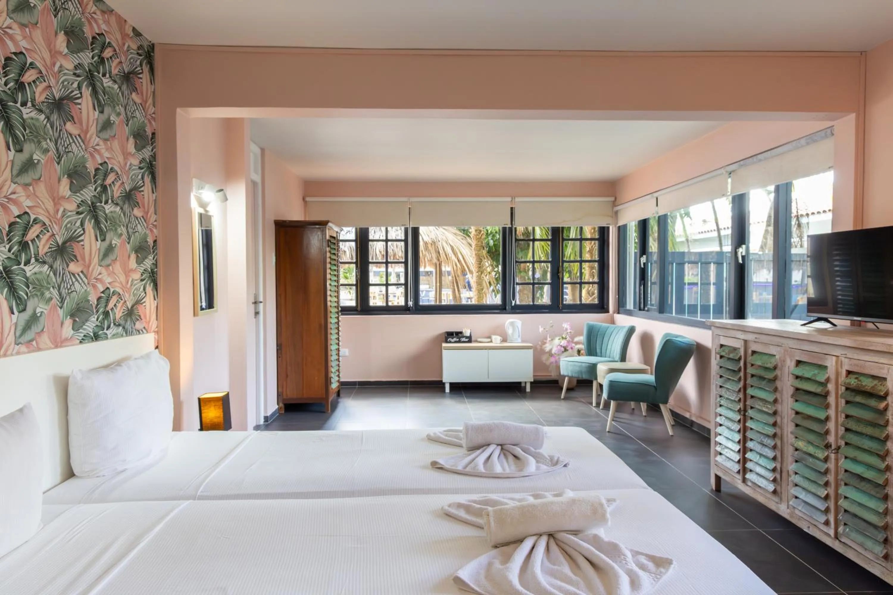 Bed in Resort Bonaire