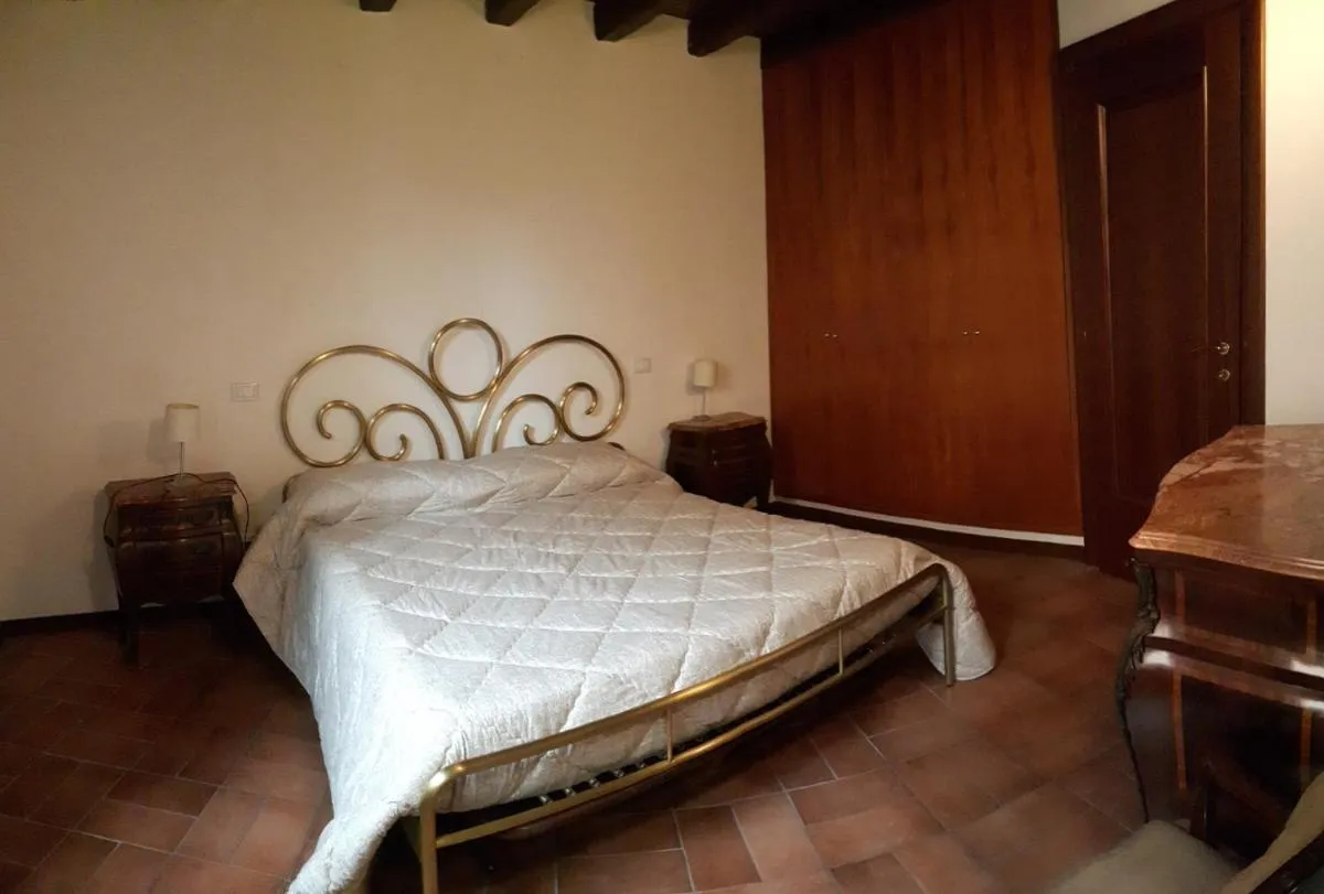 Photo of the whole room, Bed in BB Il Re Alla Reginella Guest House