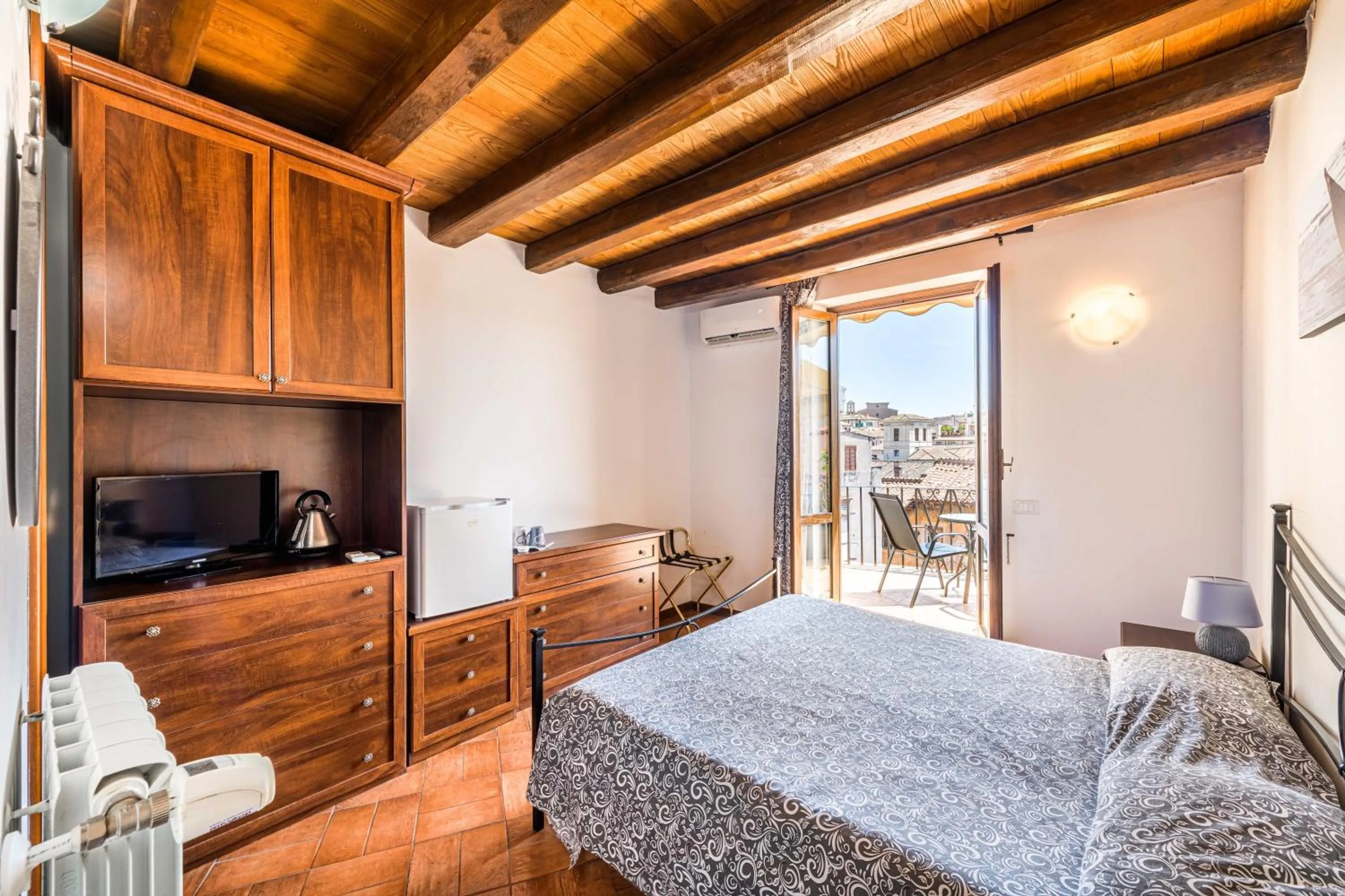 Photo of the whole room, Bed in BB Il Re Alla Reginella Guest House