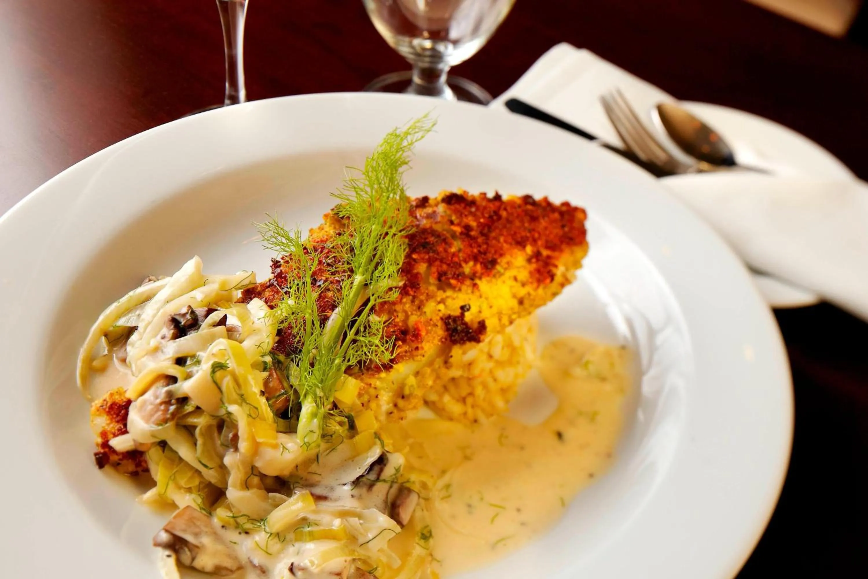 Restaurant/places to eat in West Des Moines Marriott