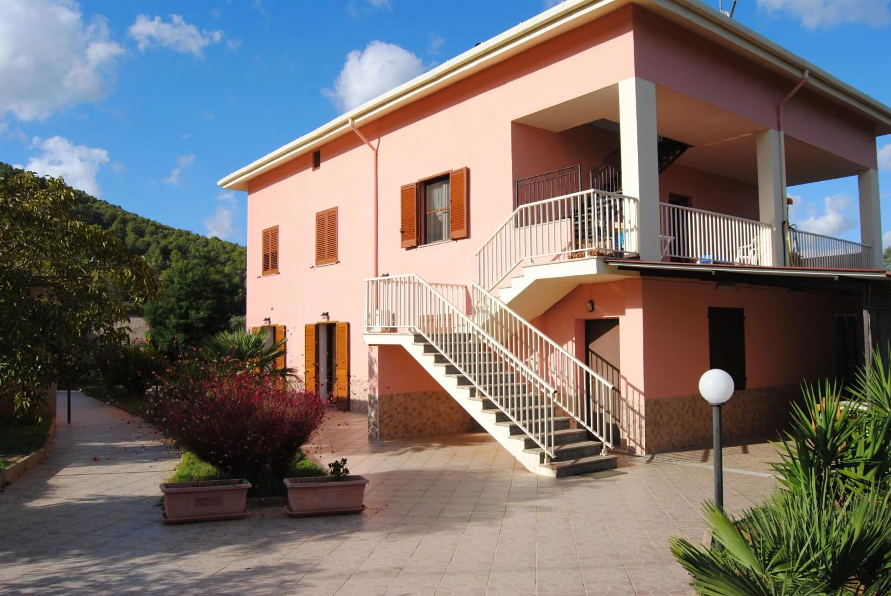 B&B ARENOSU25