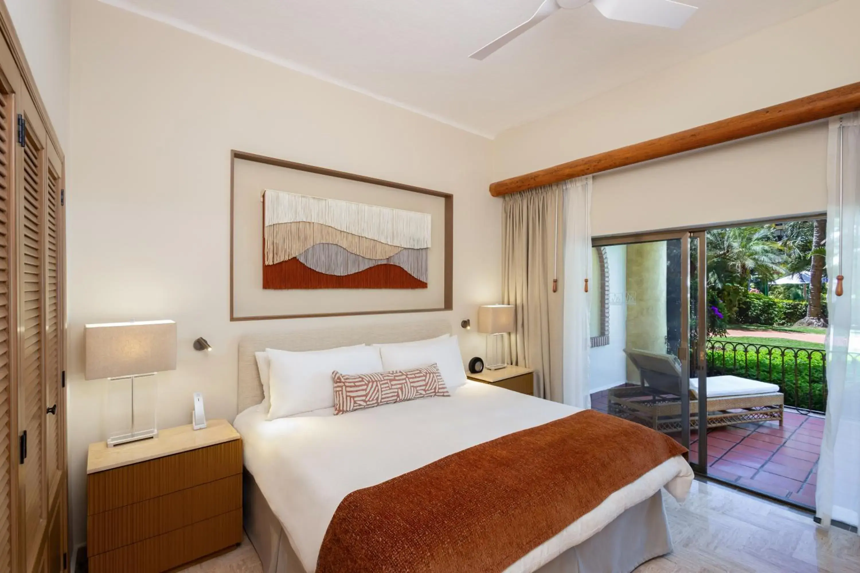 One-Bedroom Deluxe Suite in Velas Vallarta Suite Resort All-Inclusive One-Bedroom Deluxe Suite in Velas Vallarta Suite Resort All-Inclusive