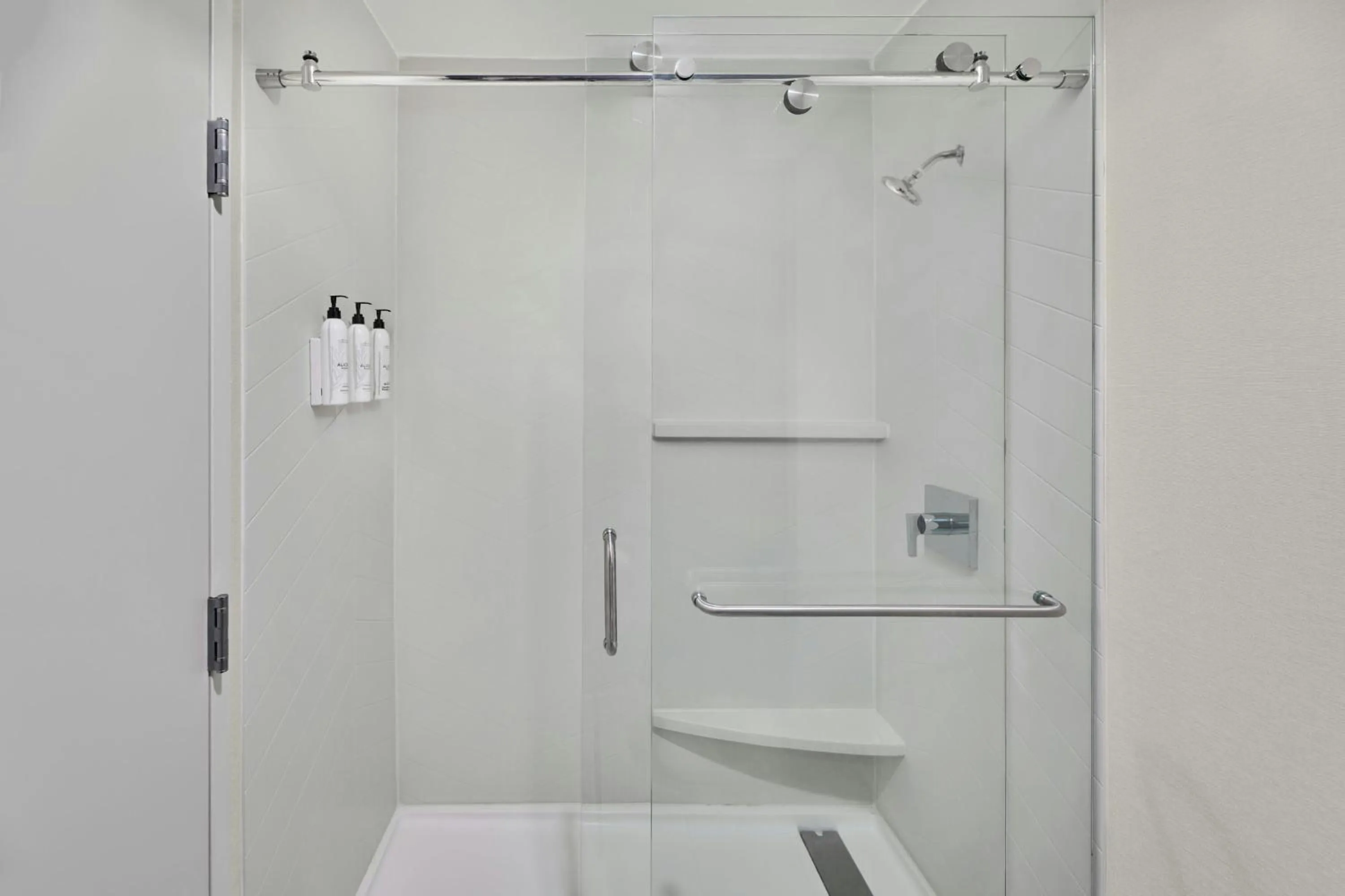 Bathroom in Fairfield Inn & Suites Detroit Farmington Hills