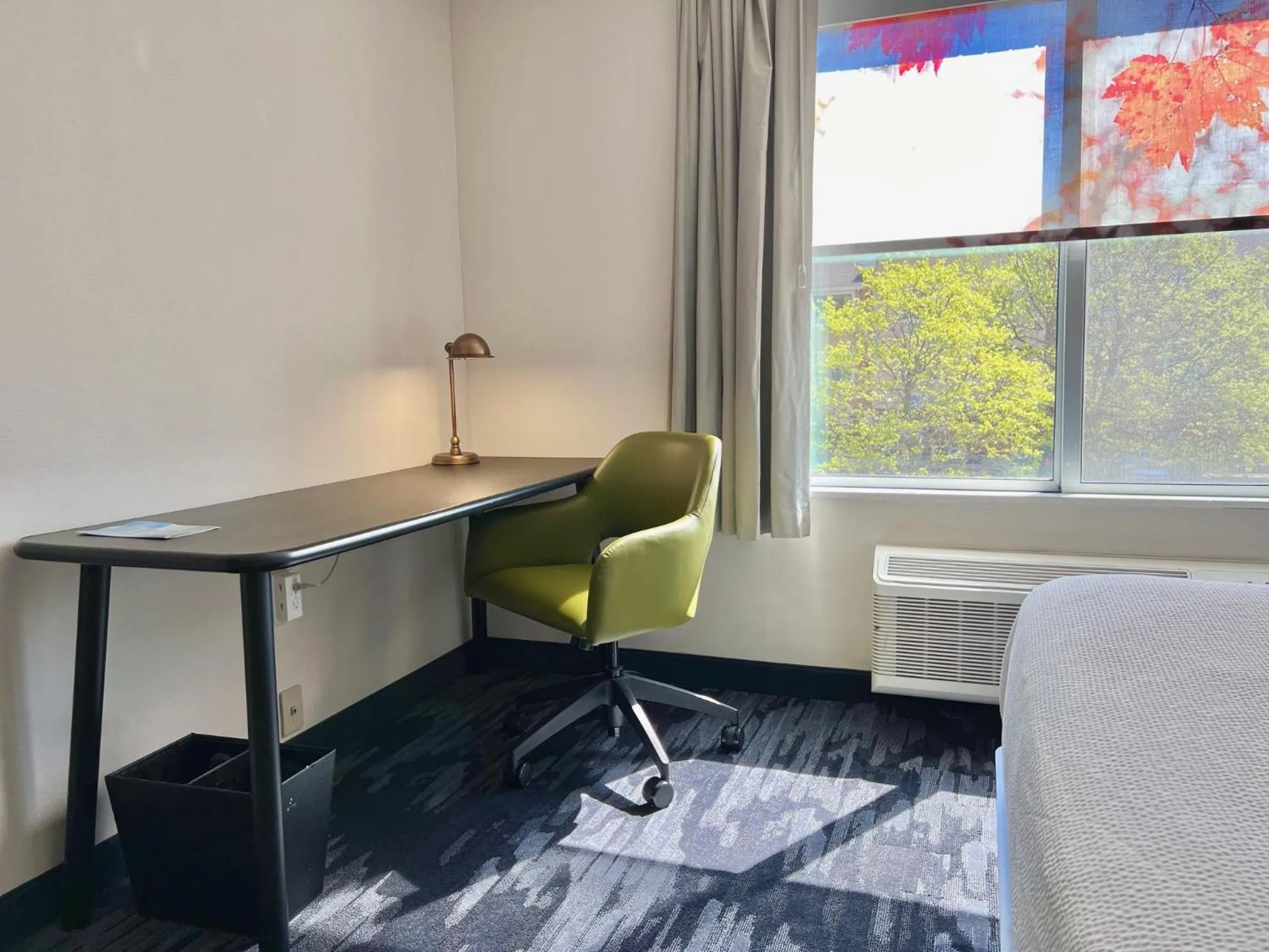 Bedroom in Fairfield Inn & Suites Detroit Farmington Hills