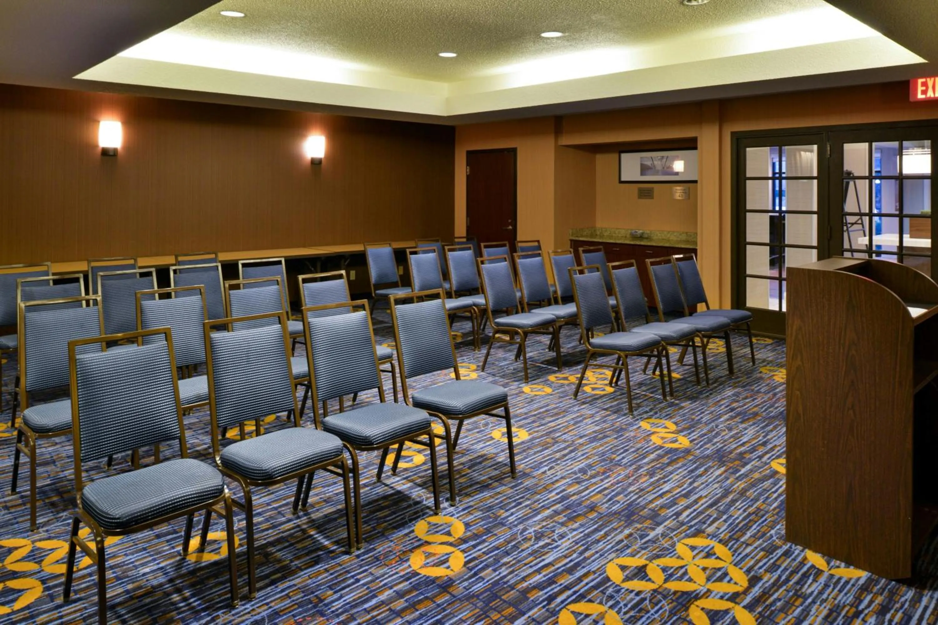 Meeting/conference room in Courtyard Detroit Utica