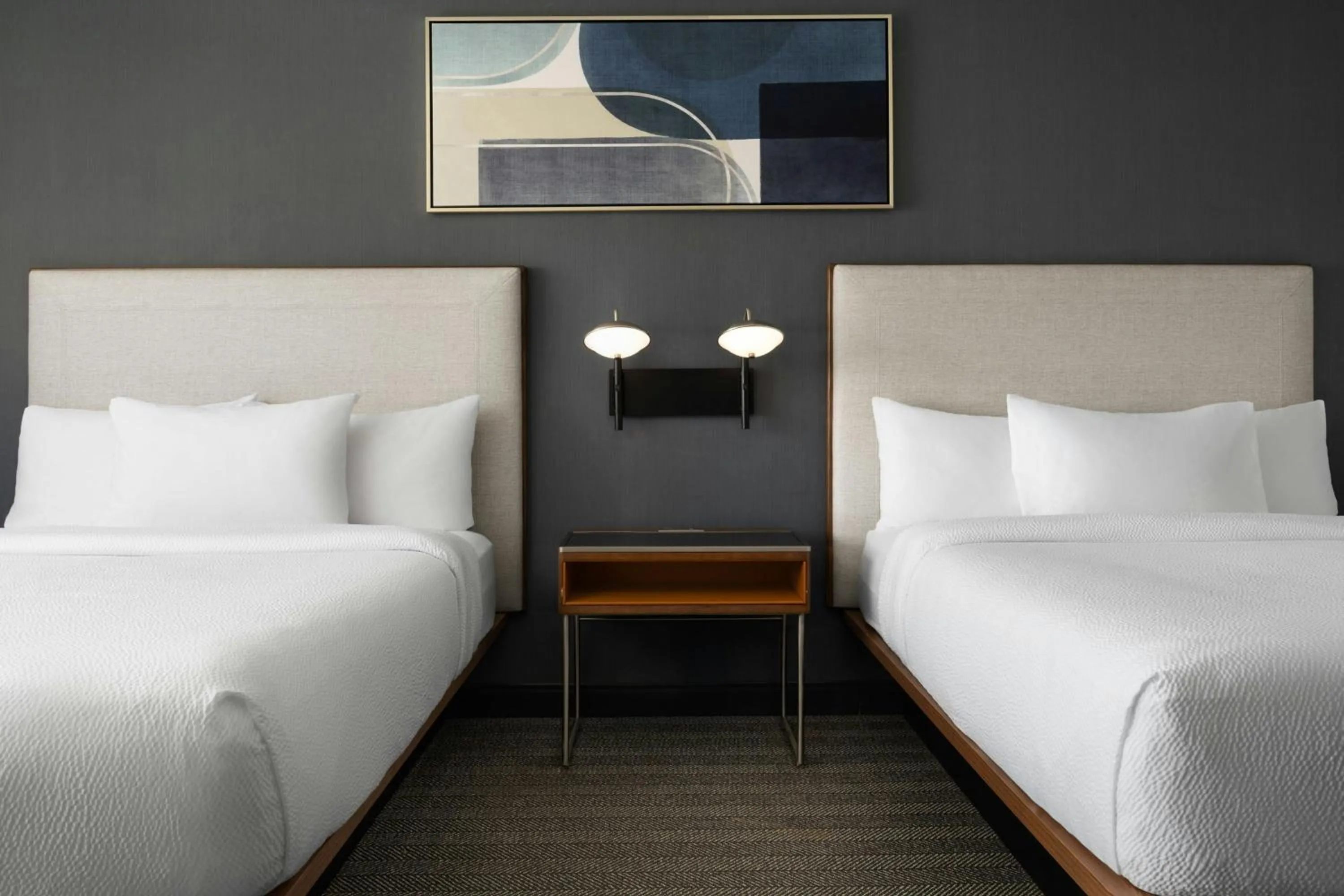 Photo of the whole room, Bed in Courtyard Detroit Utica