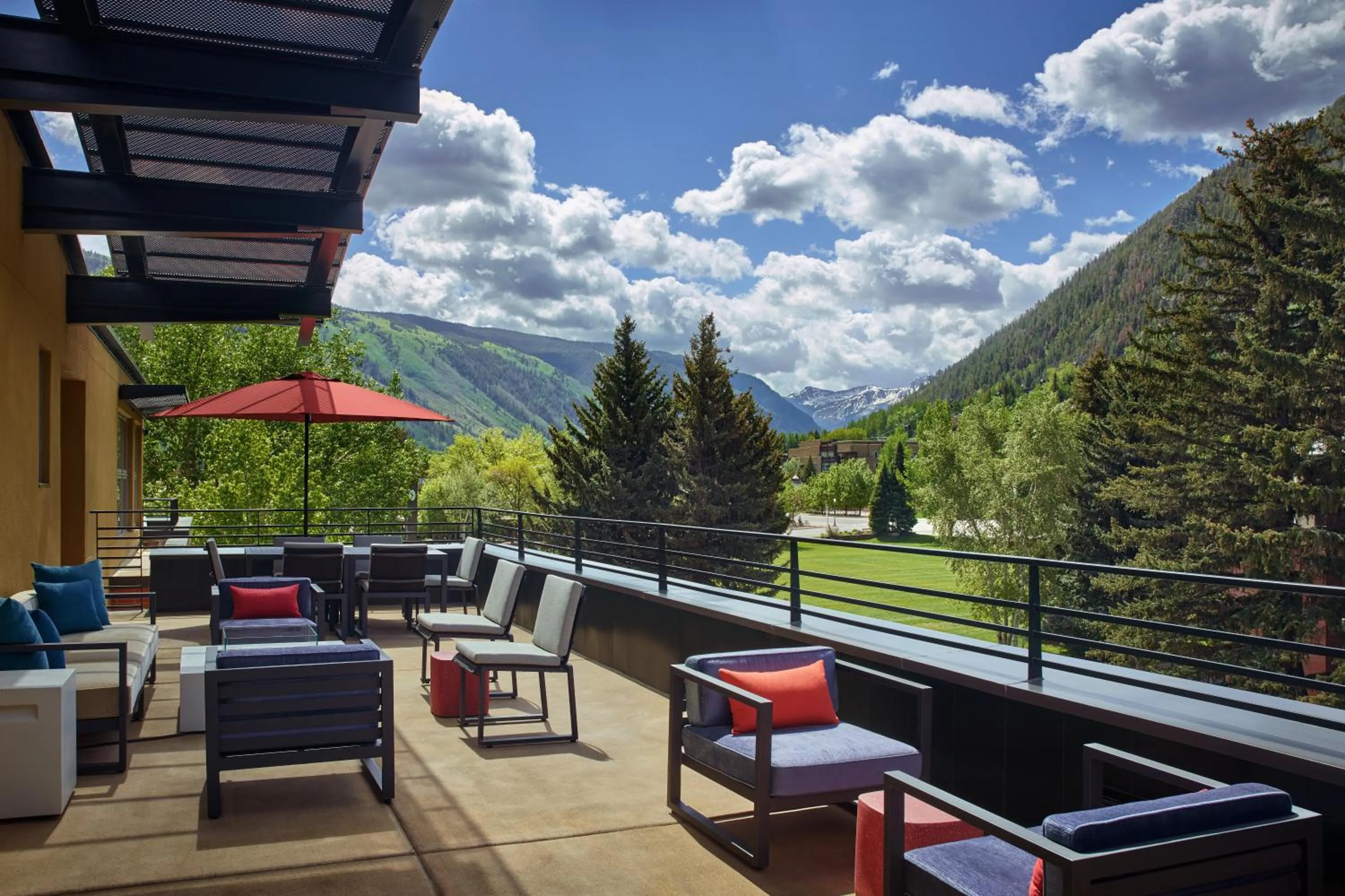 Balcony/Terrace in Limelight Hotel Aspen