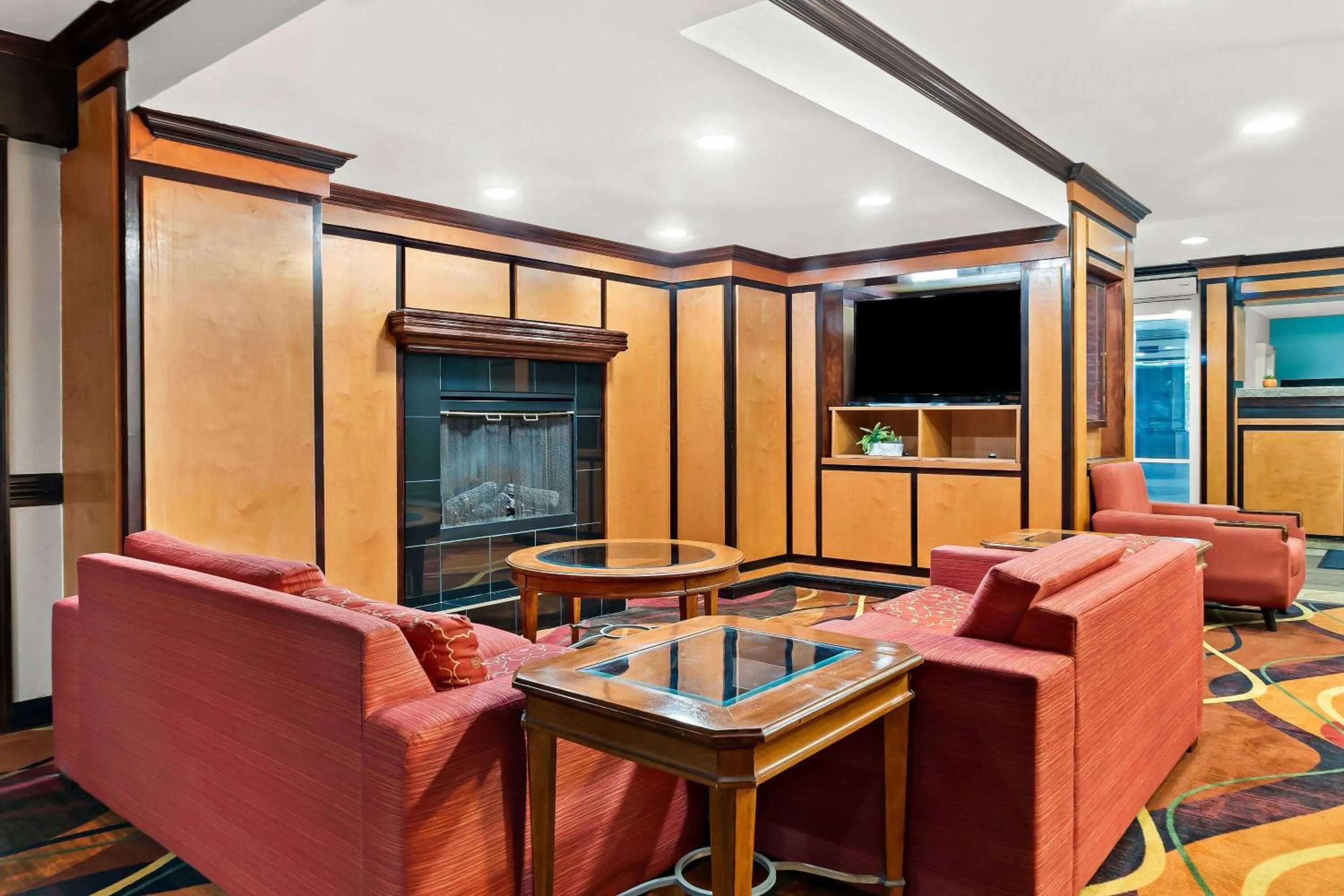 Lobby or reception in Days Inn & Suites by Wyndham Warren