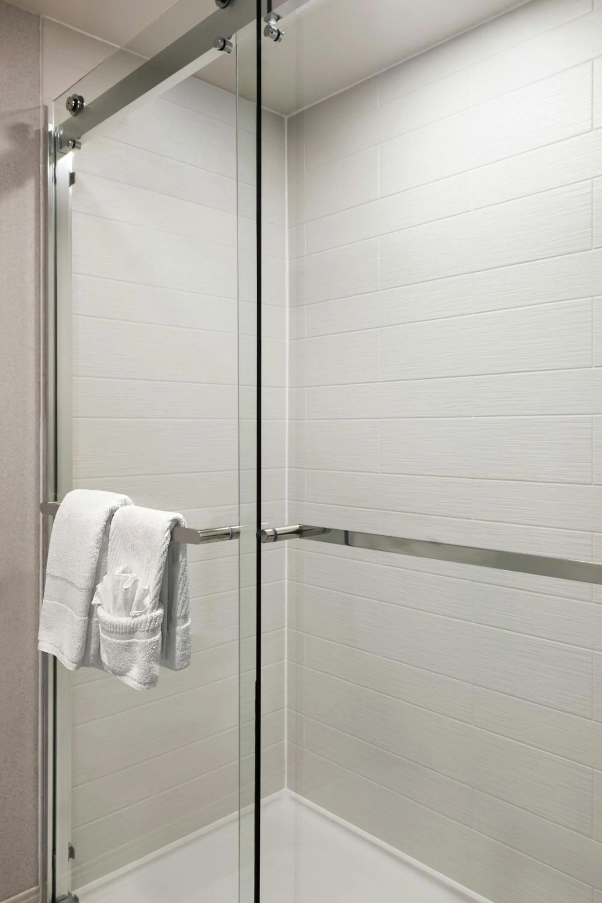 Bathroom in Ann Arbor Marriott Ypsilanti at Eagle Crest