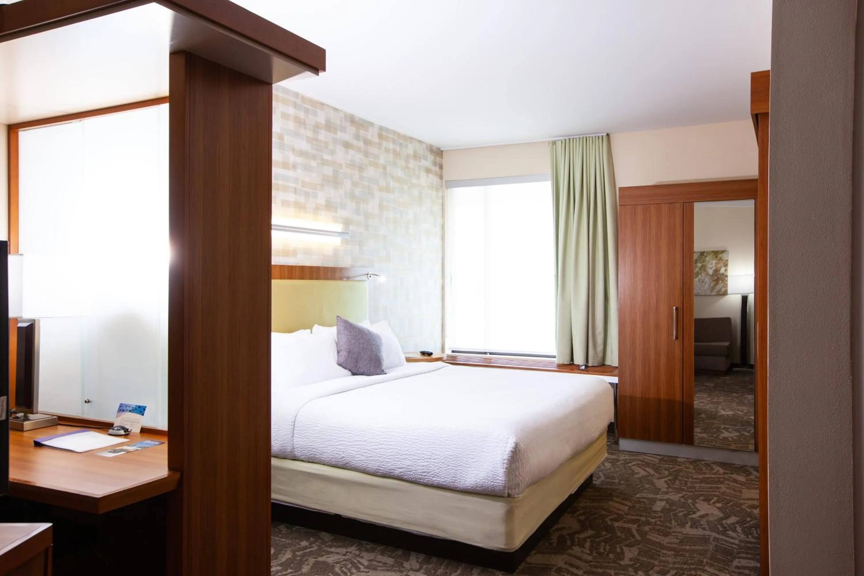 Bedroom, Bed in SpringHill Suites Wenatchee
