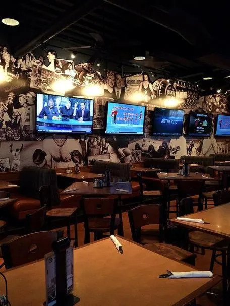 Restaurant/places to eat in Hawthorn Suites by Wyndham Erie