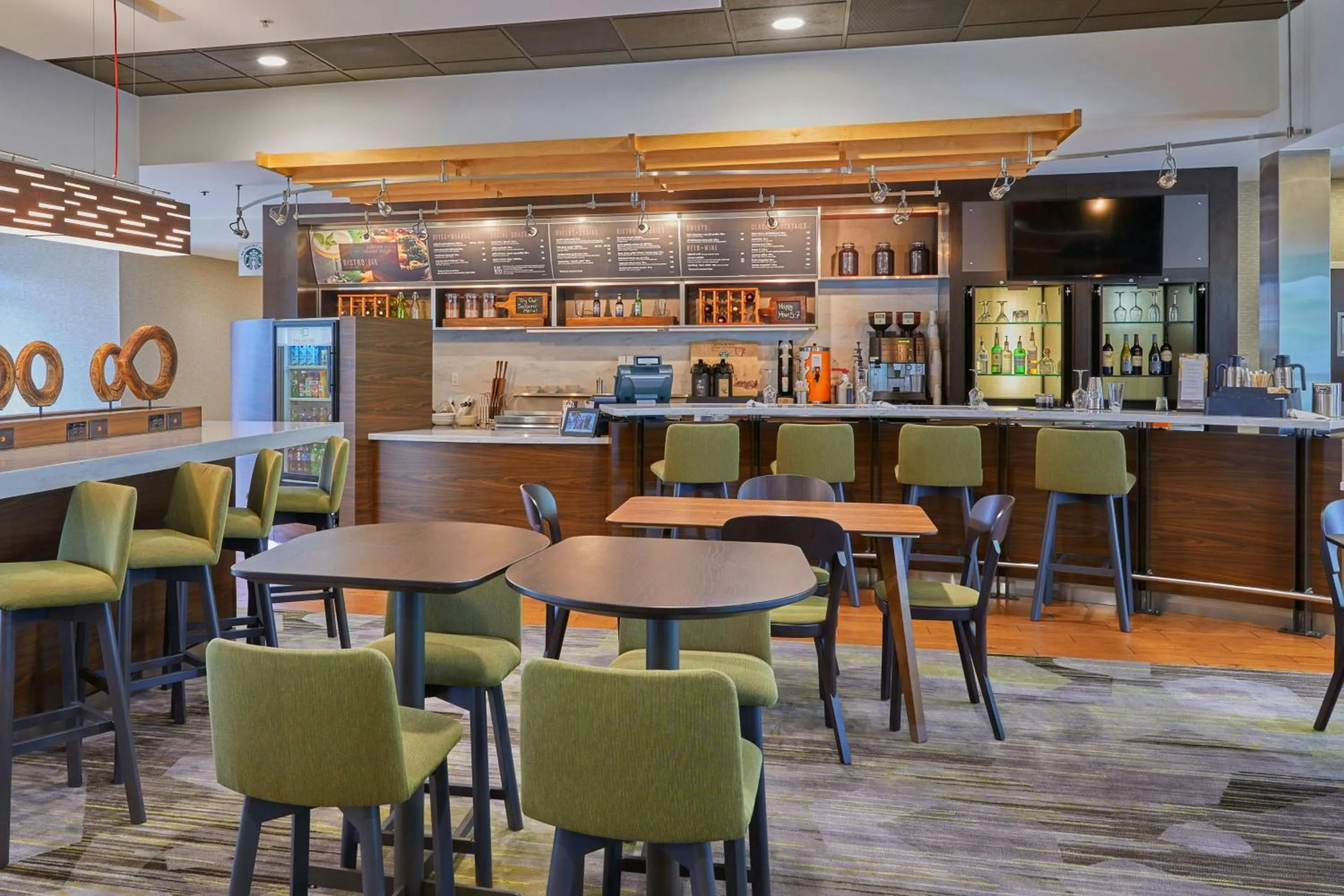 Restaurant/places to eat in Courtyard by Marriott Eugene Springfield