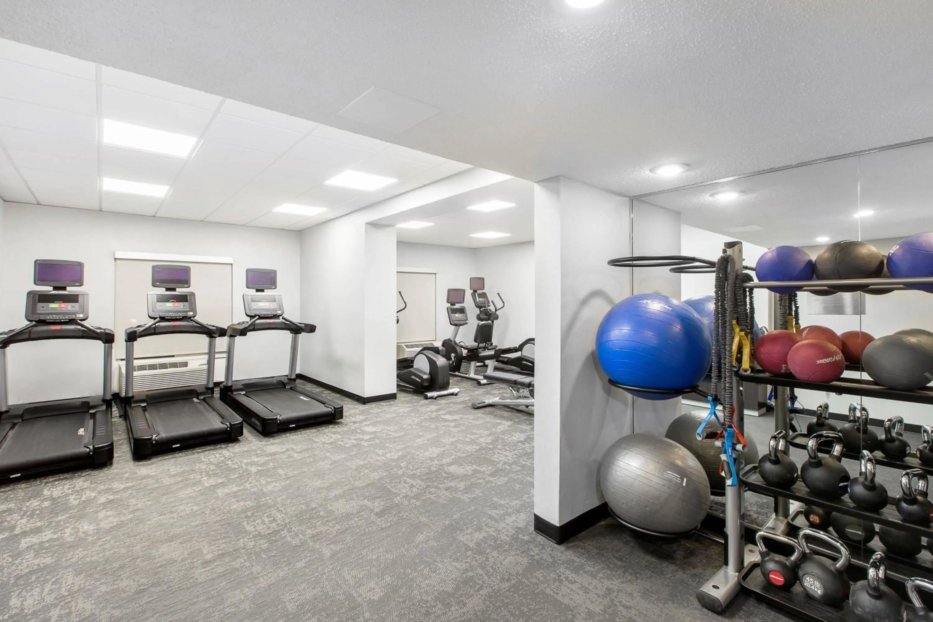 Fitness centre/facilities in Fairfield Inn by Marriott Evansville East