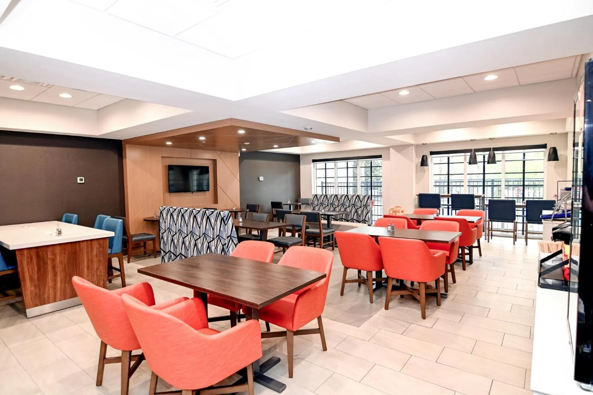 Breakfast in Holiday Inn Express & Suites Palm Coast - I-95