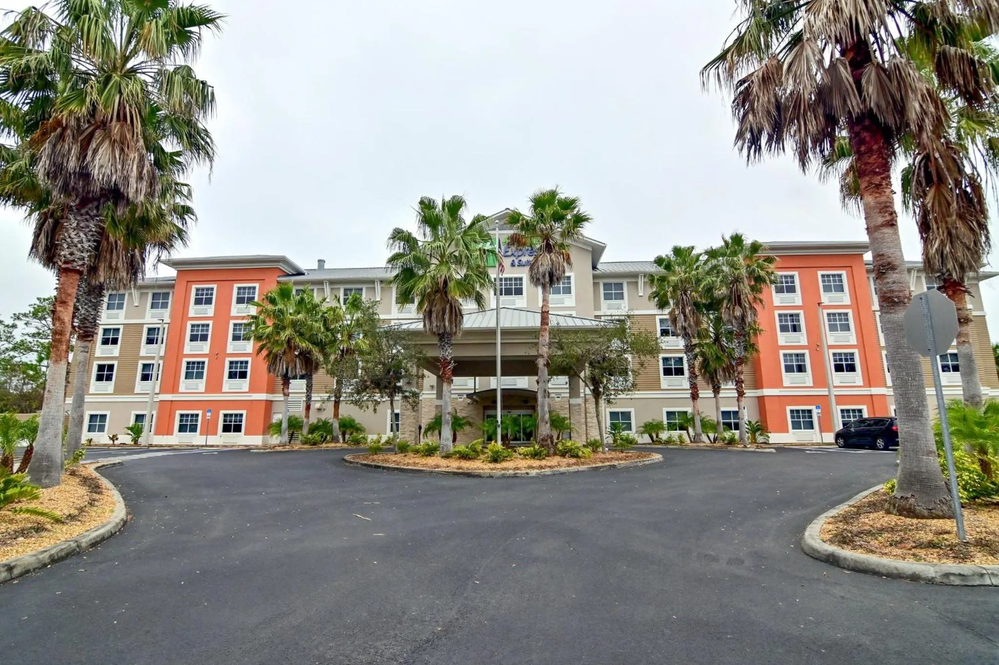 Property building in Holiday Inn Express & Suites Palm Coast - I-95