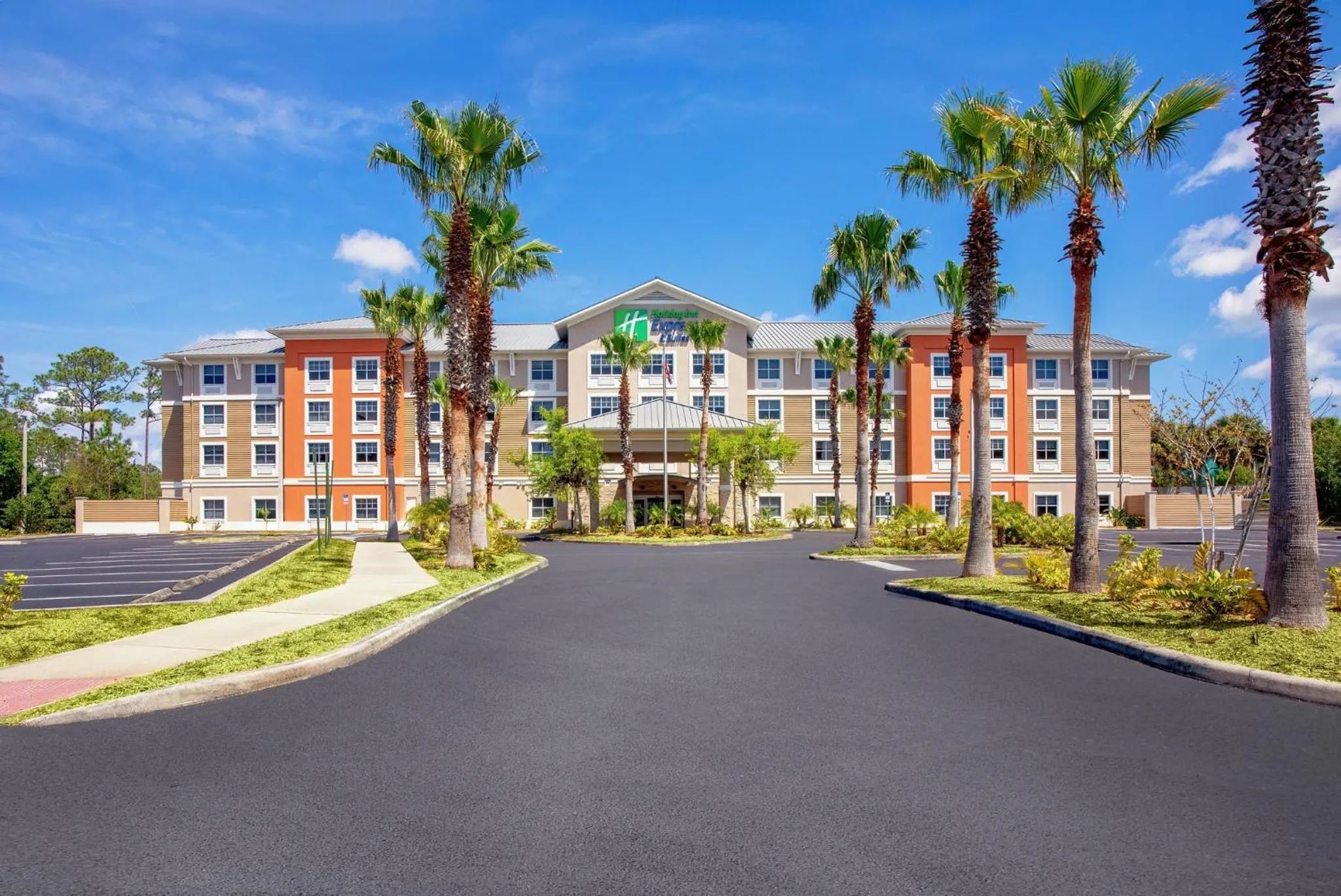 Property building in Holiday Inn Express & Suites Palm Coast - I-95