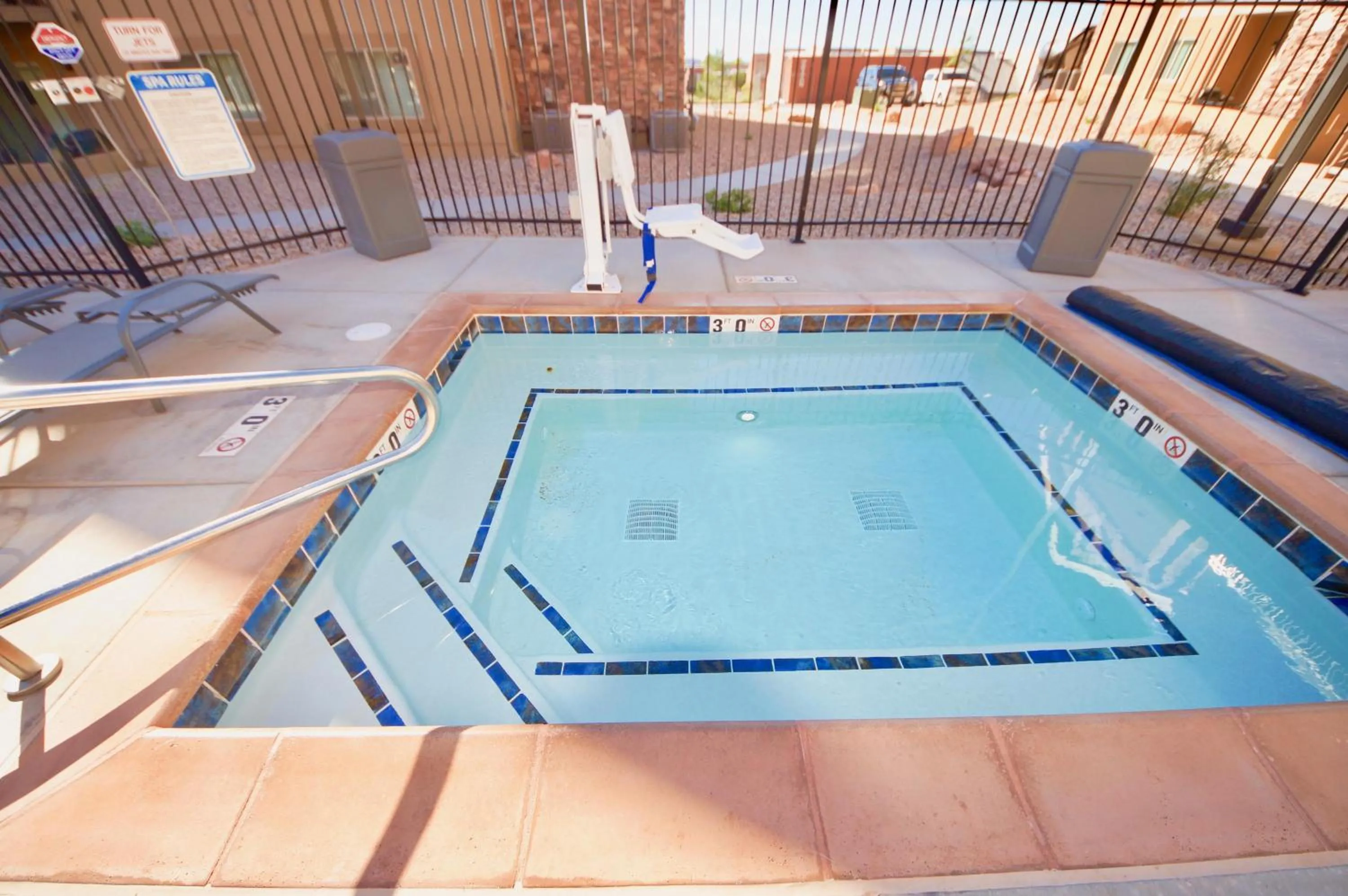 Red Cliff Condos #1H