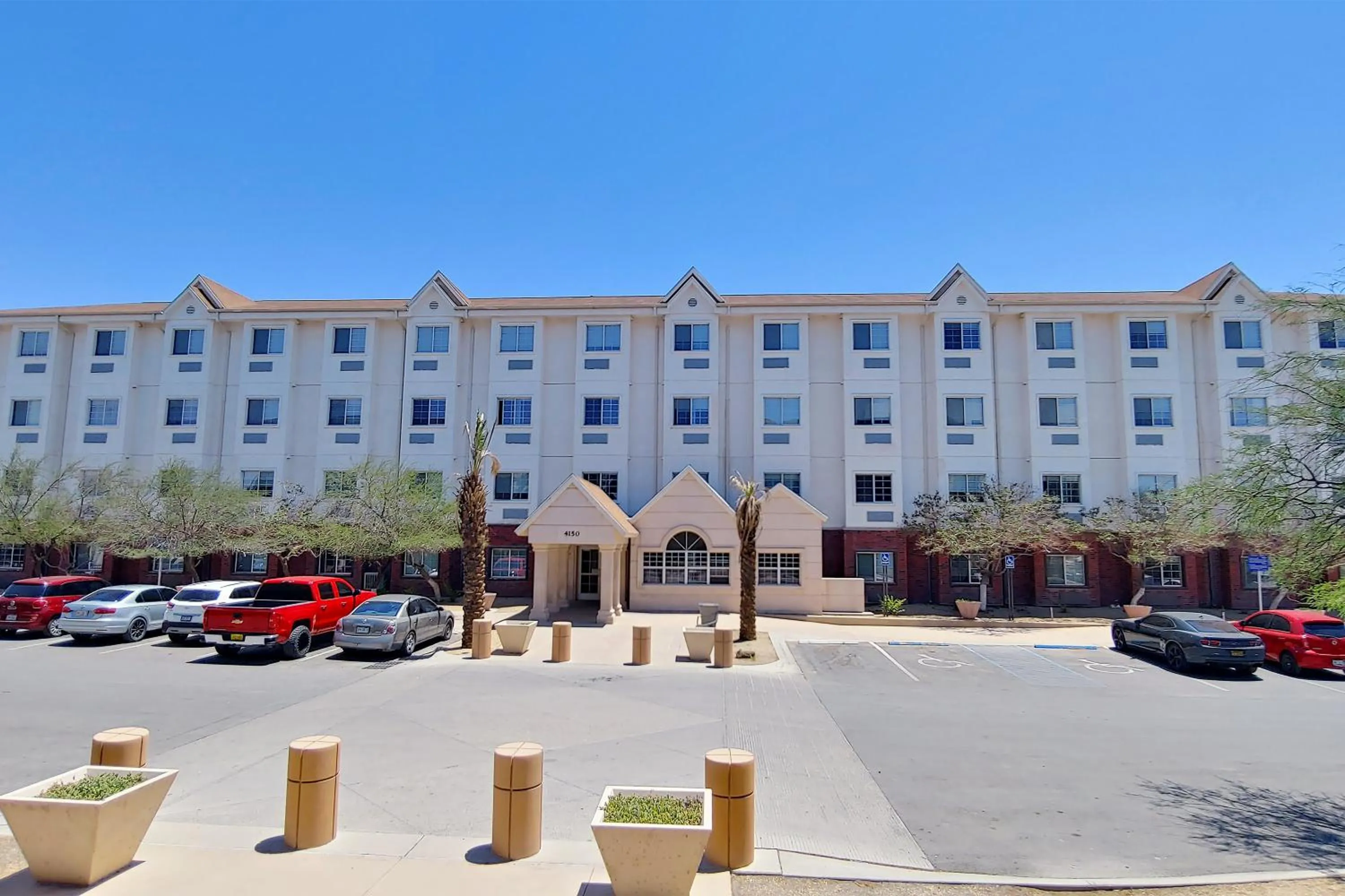 Property building in Microtel Inn and Suites by Wyndham Ciudad Juarez, US Consulate