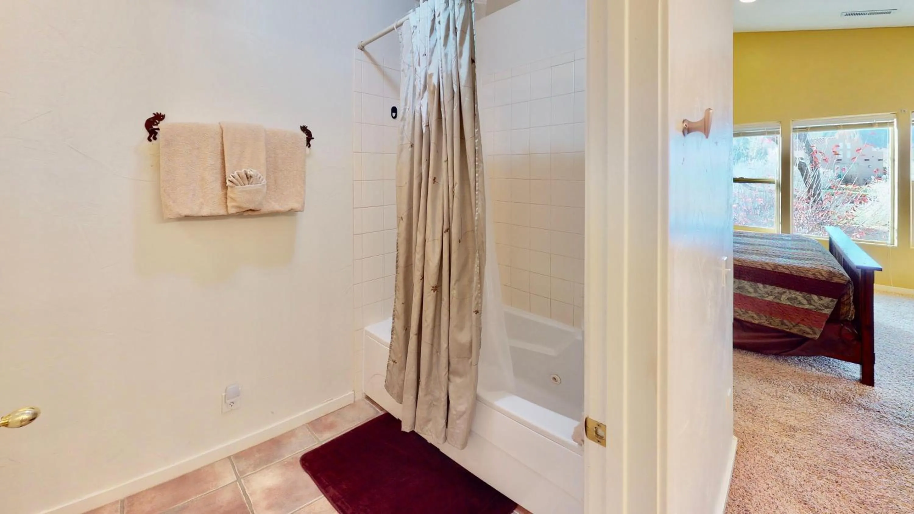 Bed in Desert Hideaway #C2