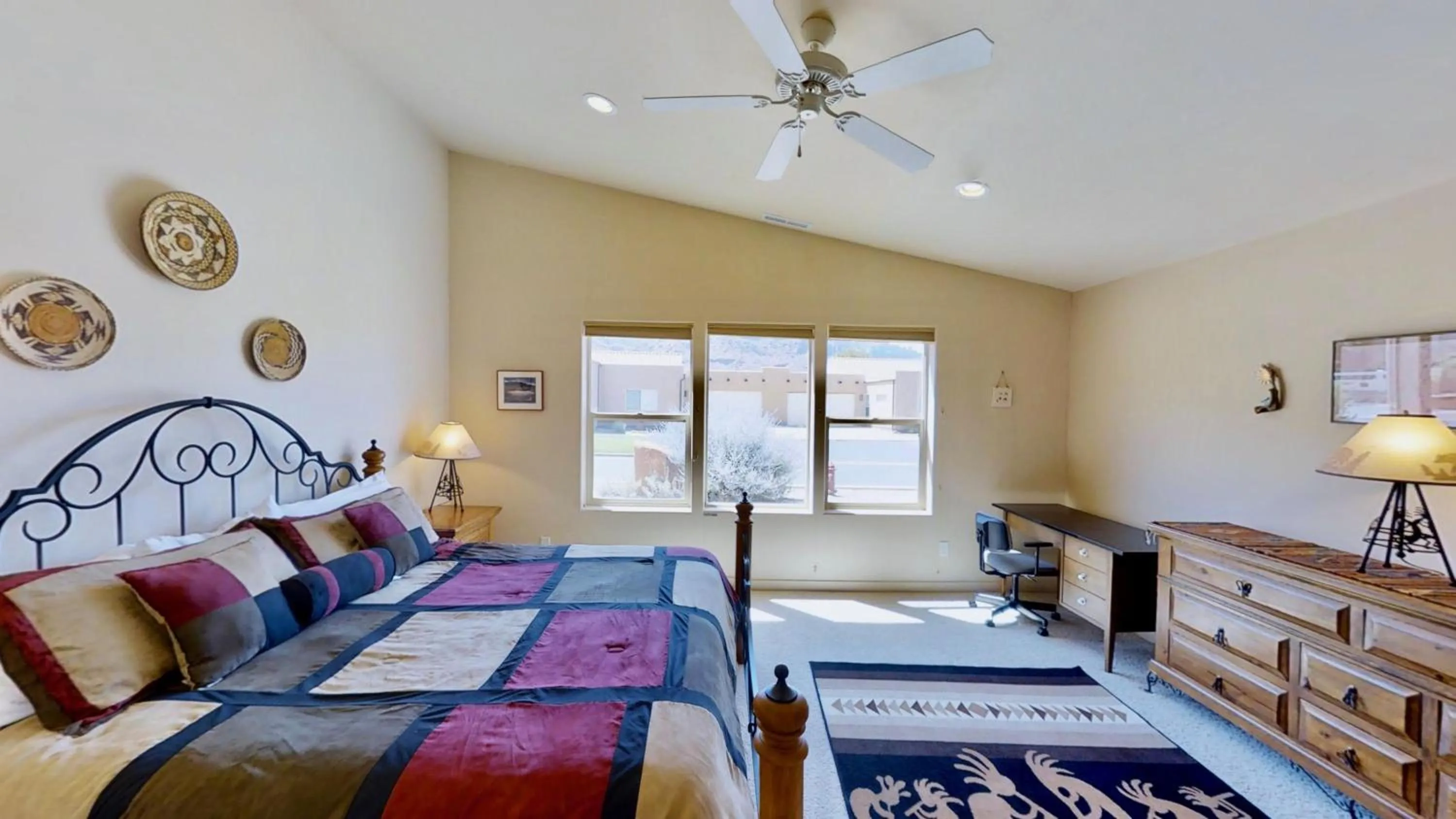 Bed in Krystal Kiva #K4