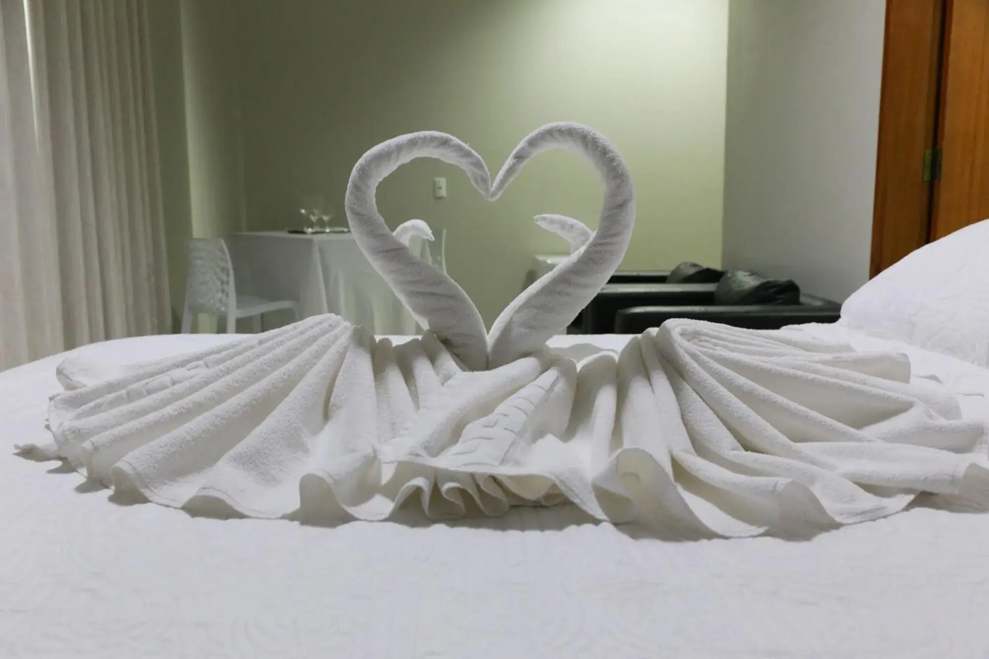 Deluxe Suite - single occupancy in Dallas Hotel Premium Deluxe Suite - single occupancy in Dallas Hotel Premium