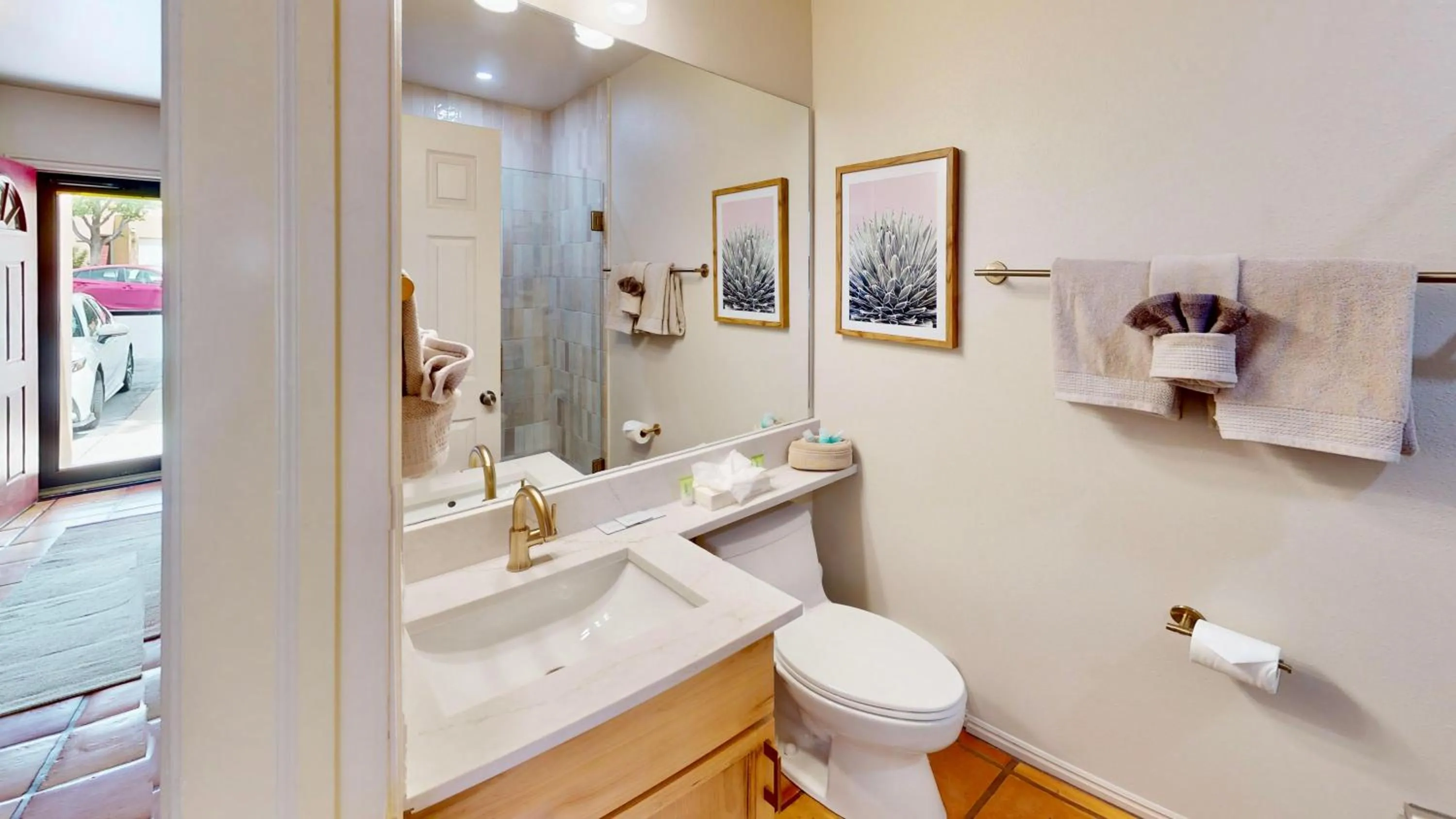 Henning's Escape #3328