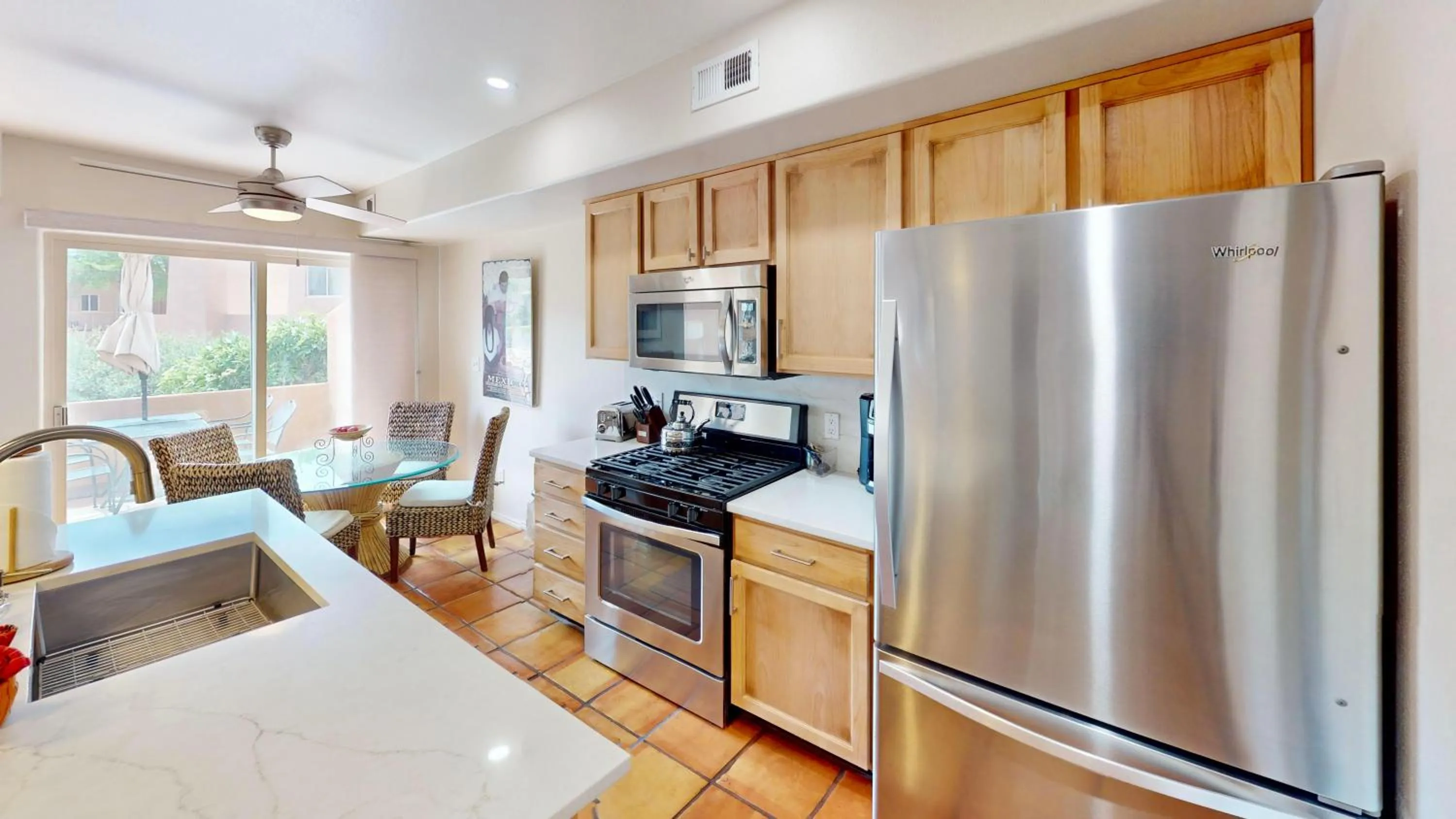 Henning's Escape #3328