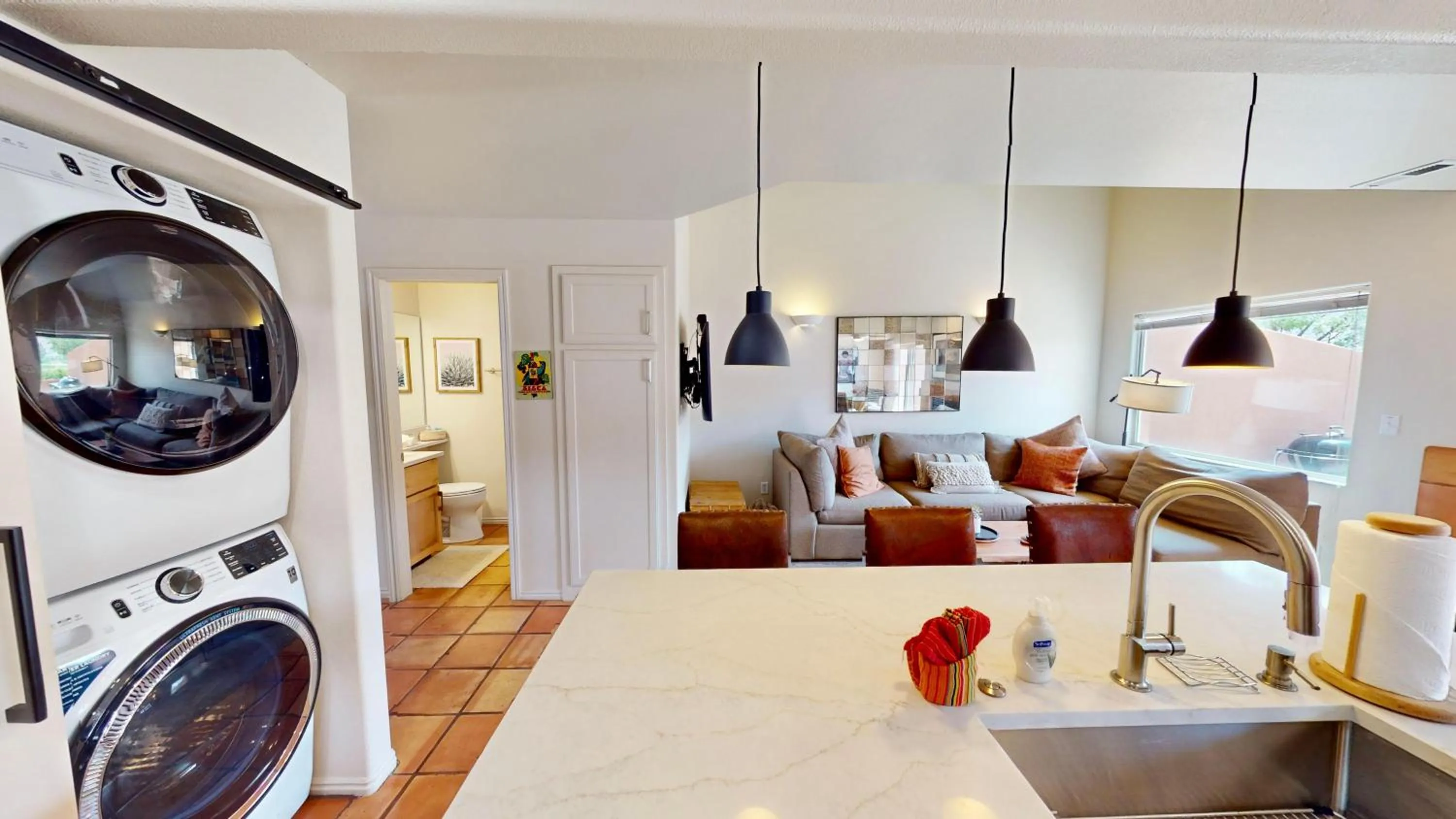 Henning's Escape #3328