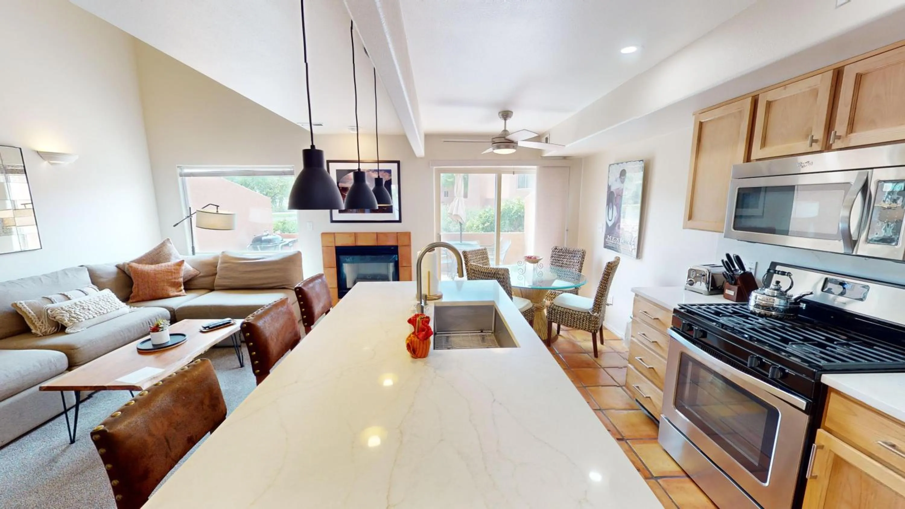 Henning's Escape #3328