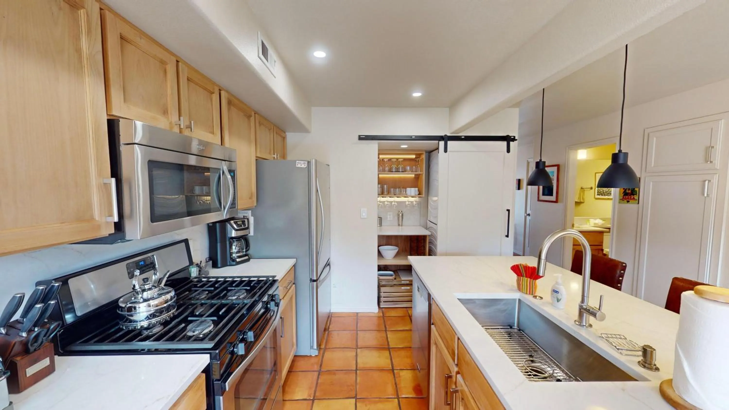 Henning's Escape #3328