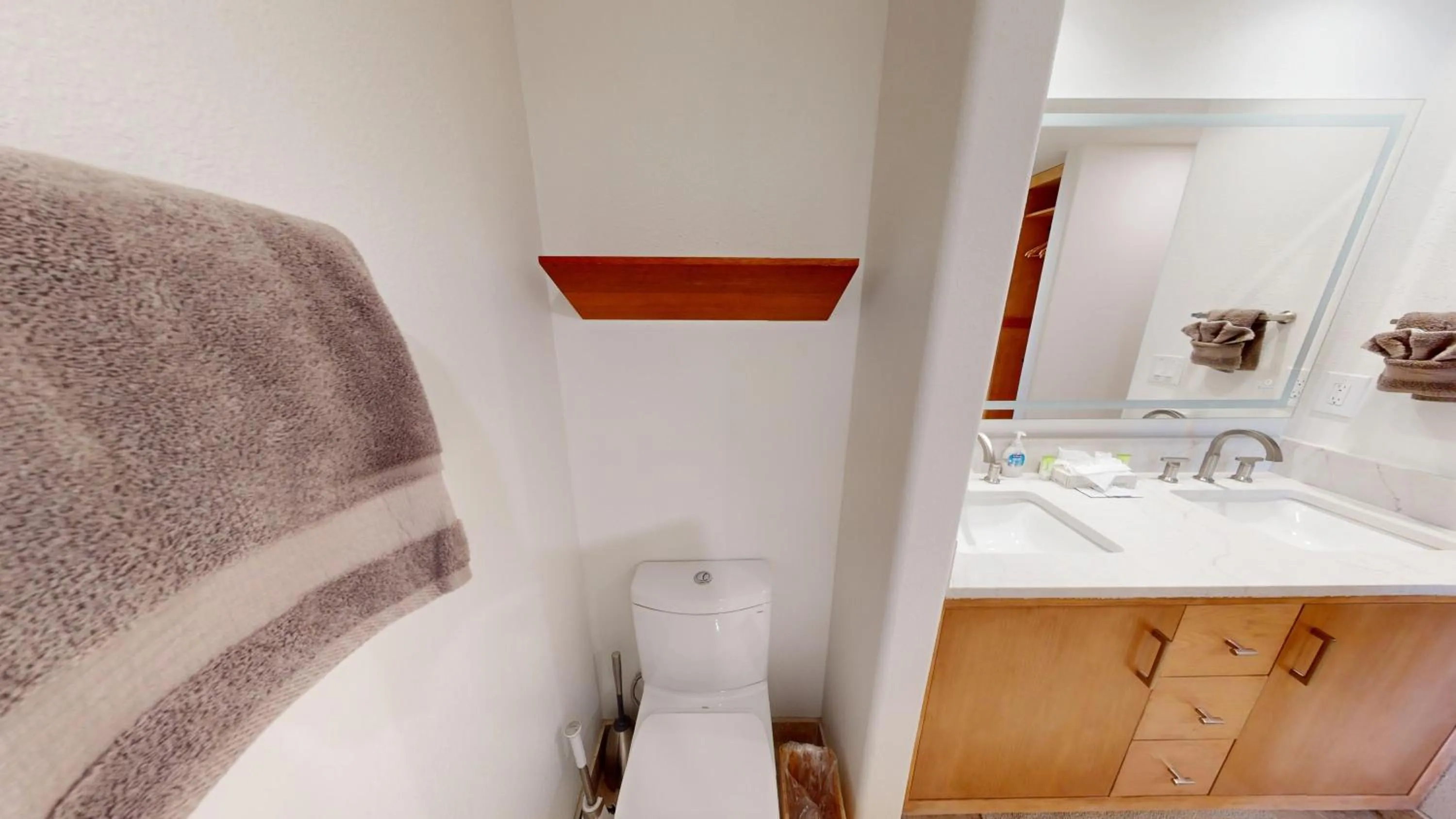 Henning's Escape #3328